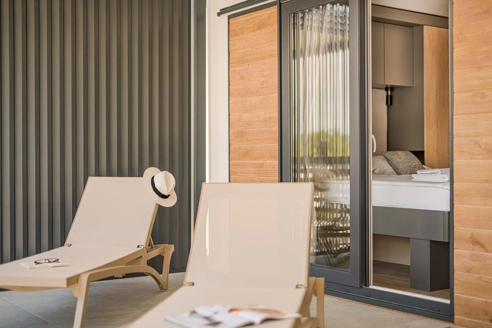 sunbed, Bed in Elements Camping Selce Mobile homes