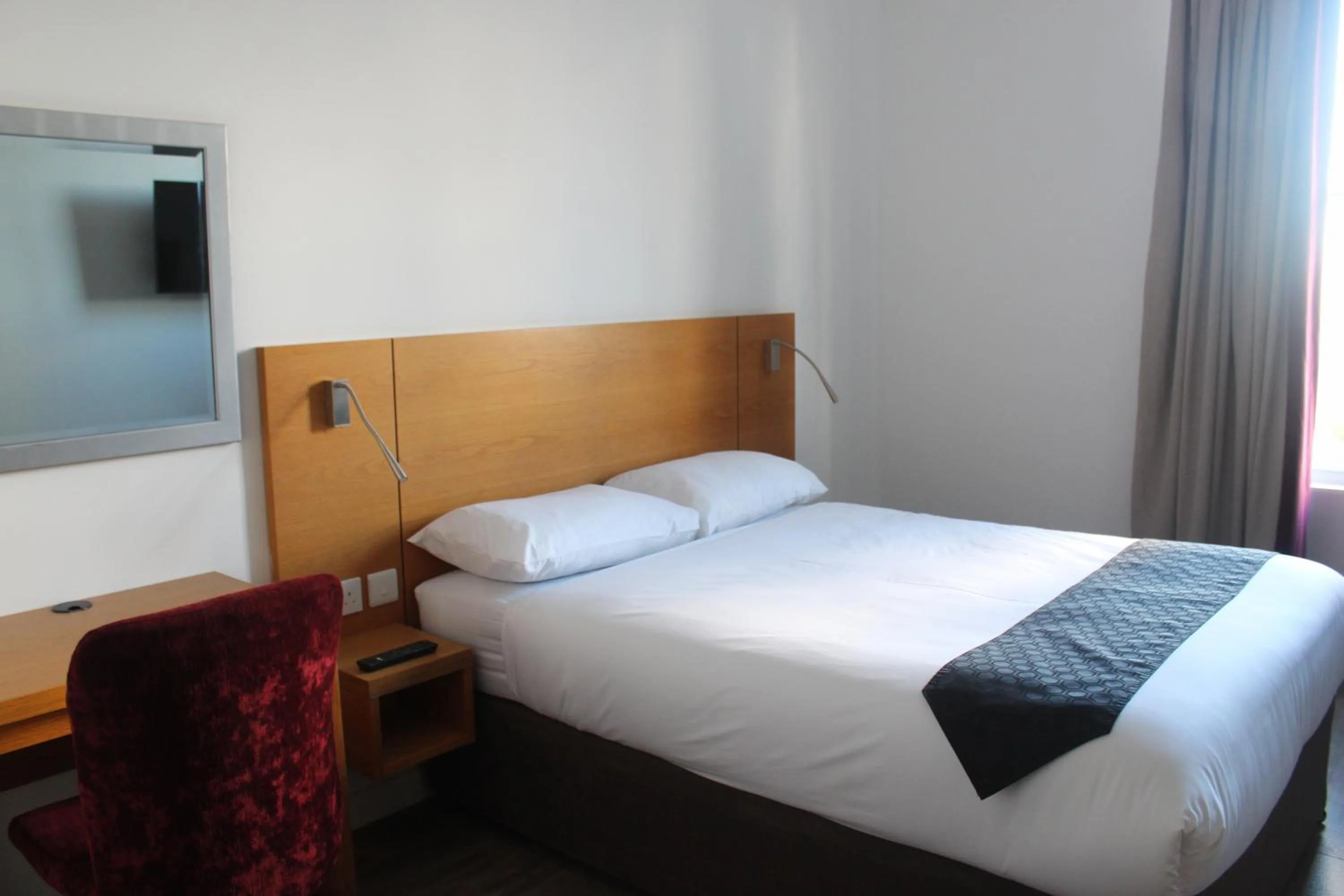 Bed in Park Hotel & Apartments