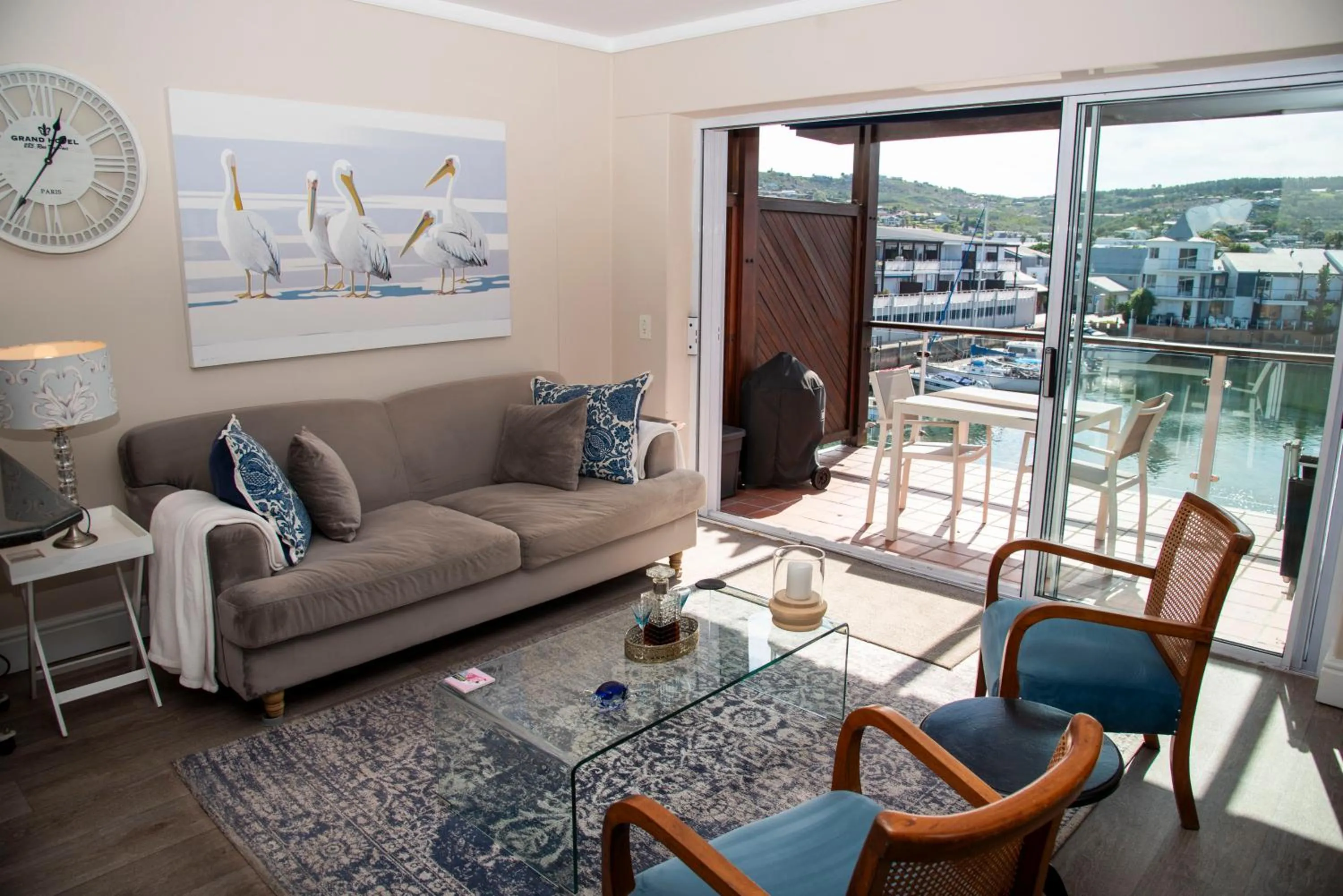One-Bedroom Apartment in Waterfront- 11 South Quay