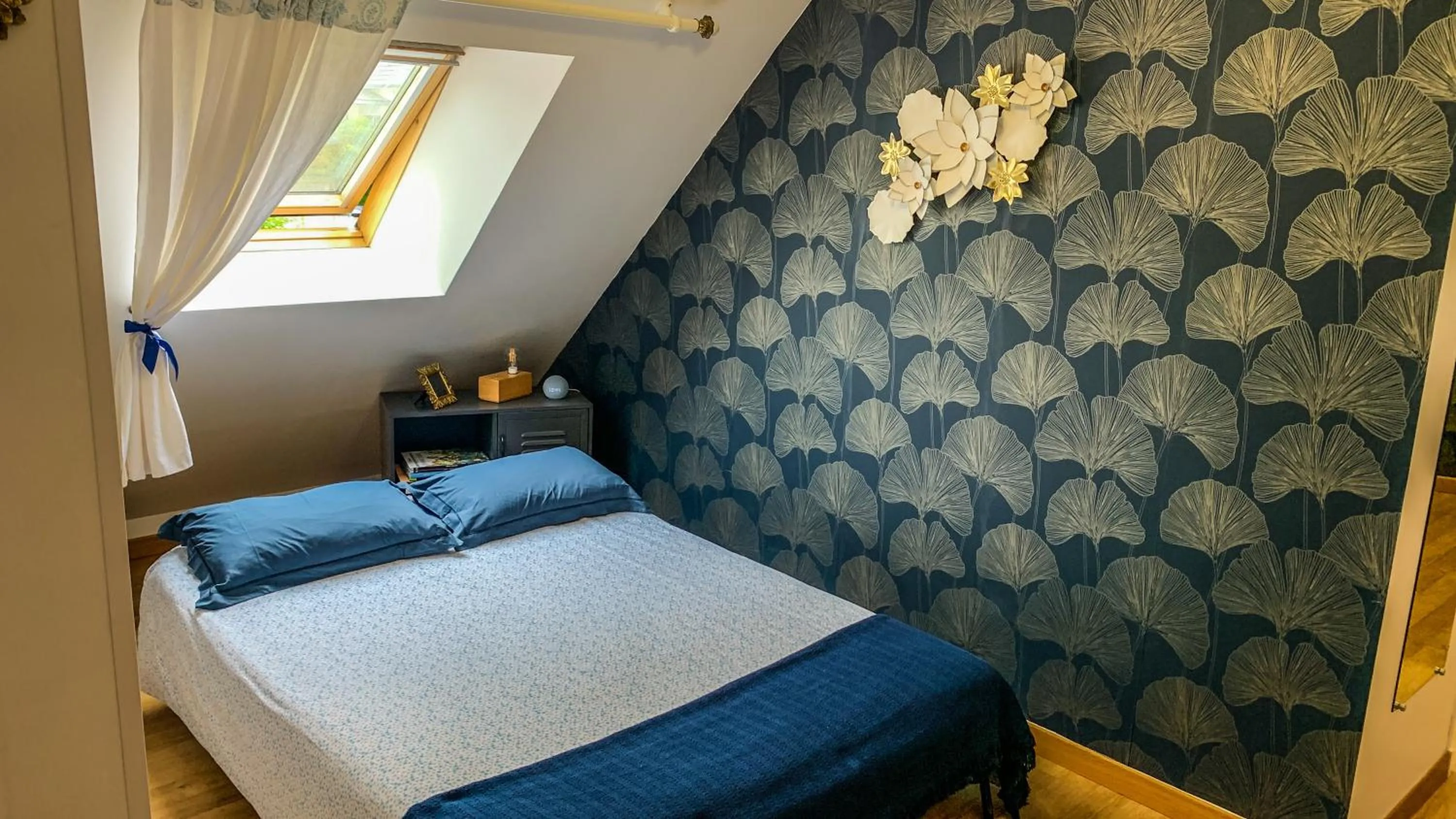 Bed in Les Chambres d'hôtes du Faubourg