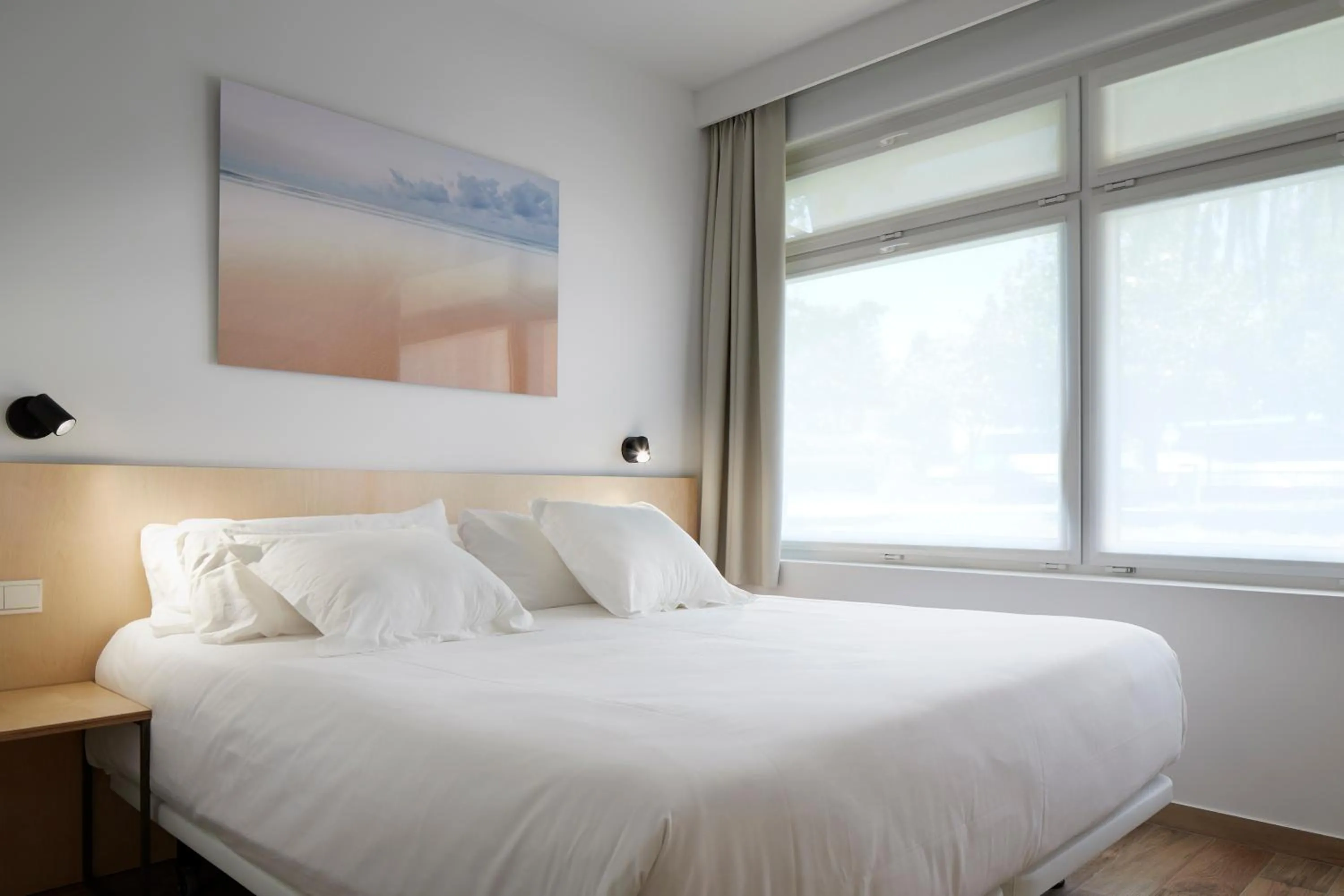 Bedroom, Bed in Apartamentos Isaga