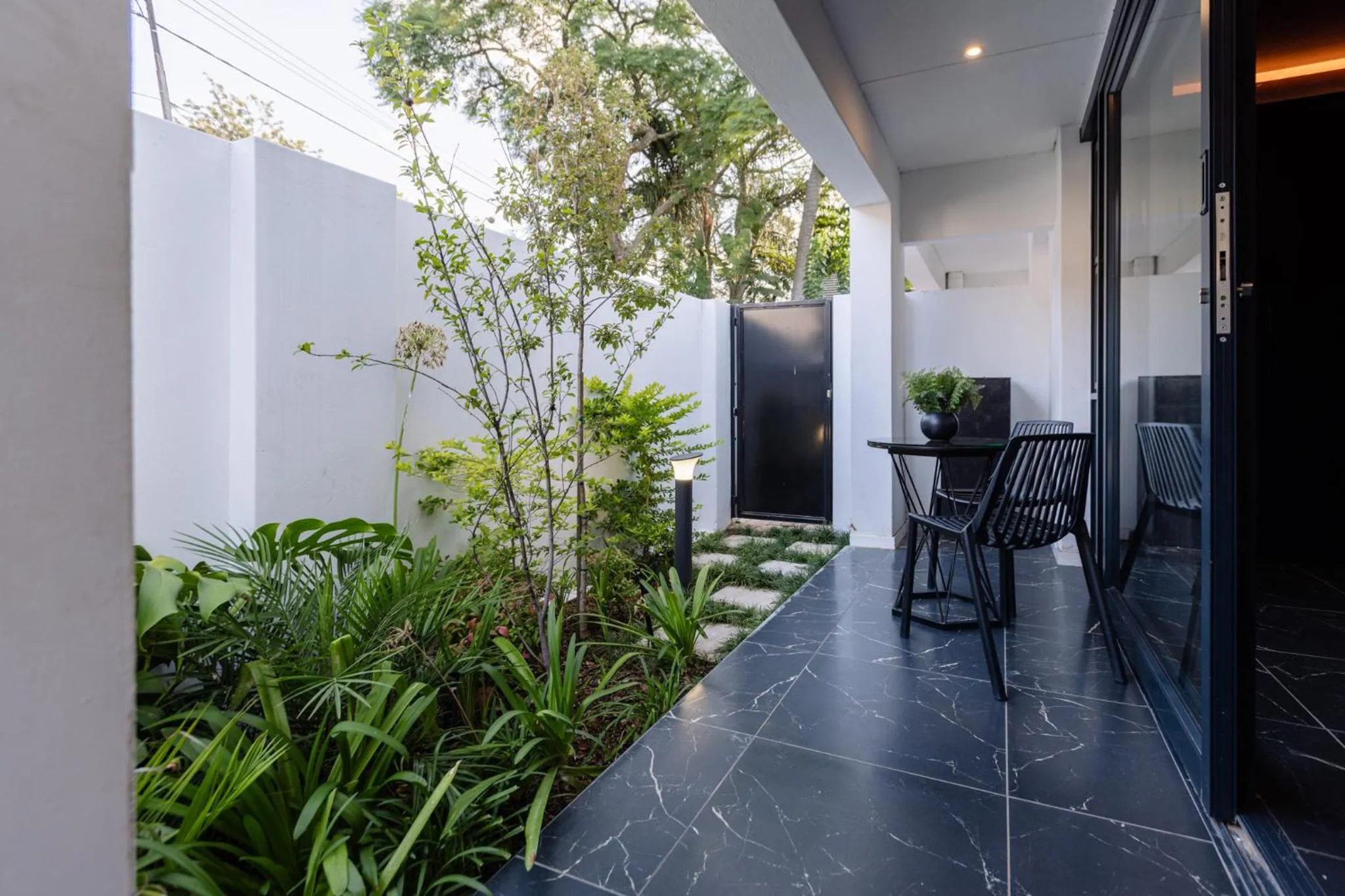 Patio in MINT Hotel 84 on Katherine