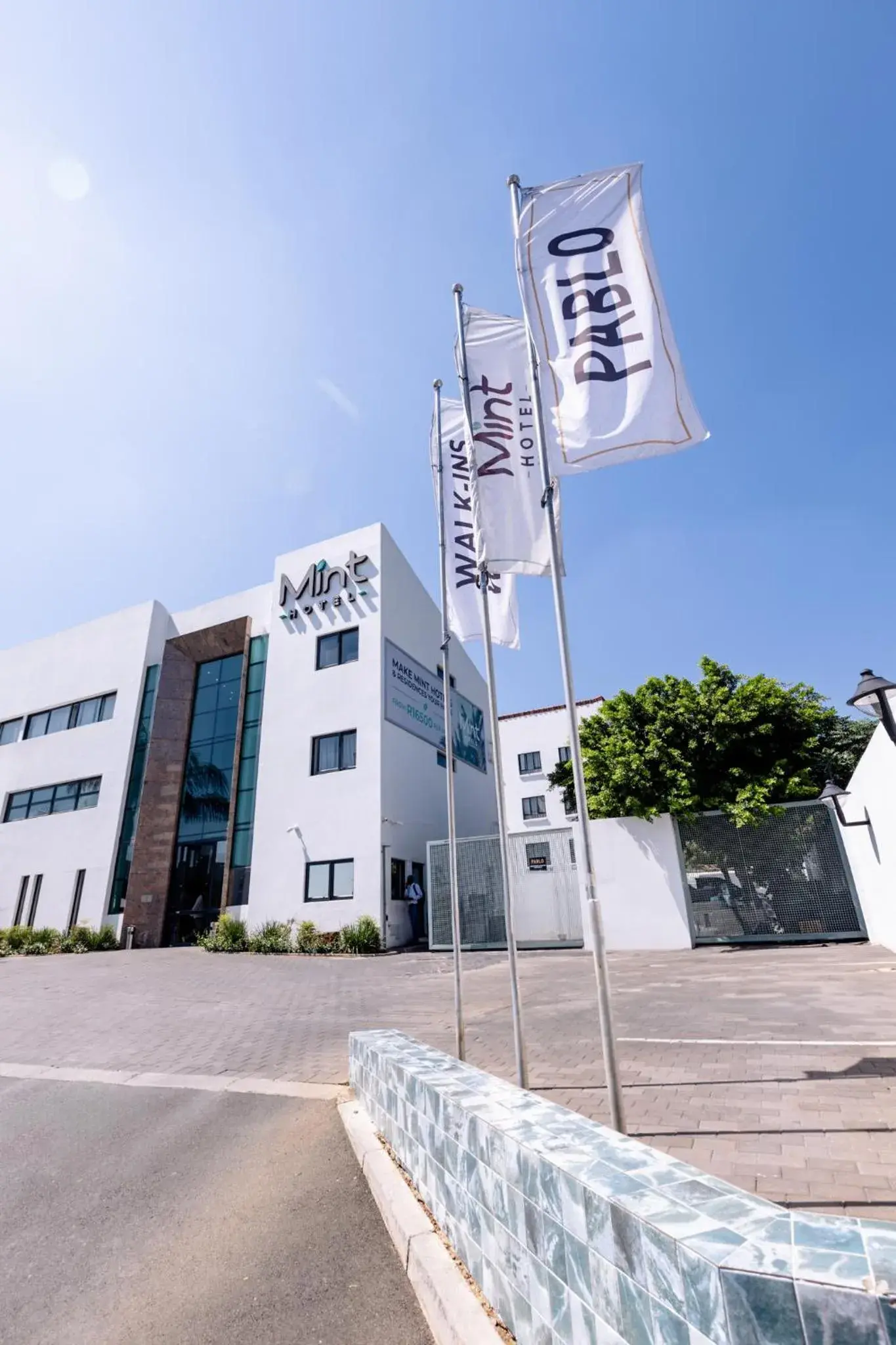 Property building in MINT Hotel 84 on Katherine Property building in MINT Hotel 84 on Katherine