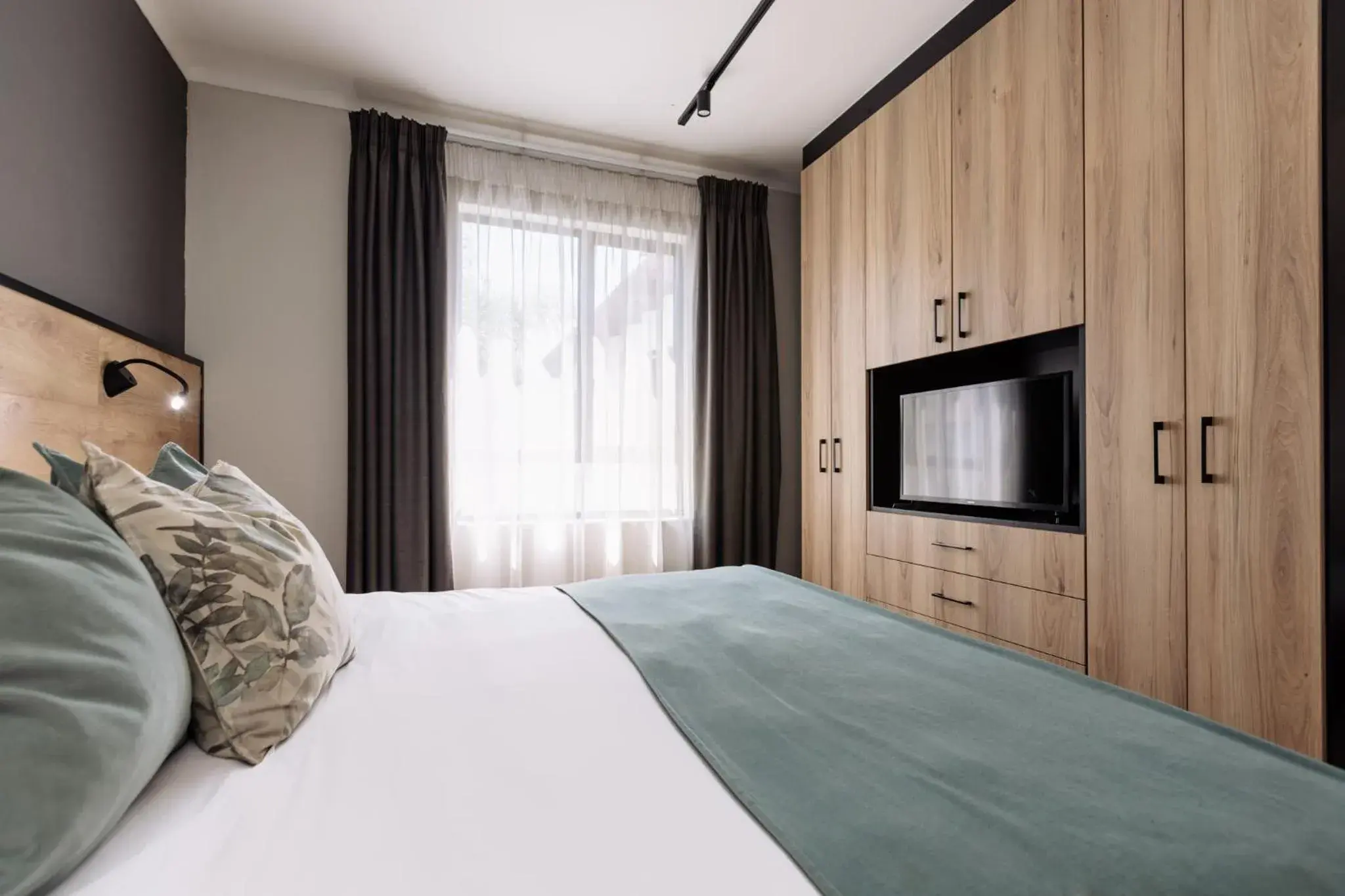 Bedroom, Bed in MINT Hotel 84 on Katherine Bedroom, Bed in MINT Hotel 84 on Katherine