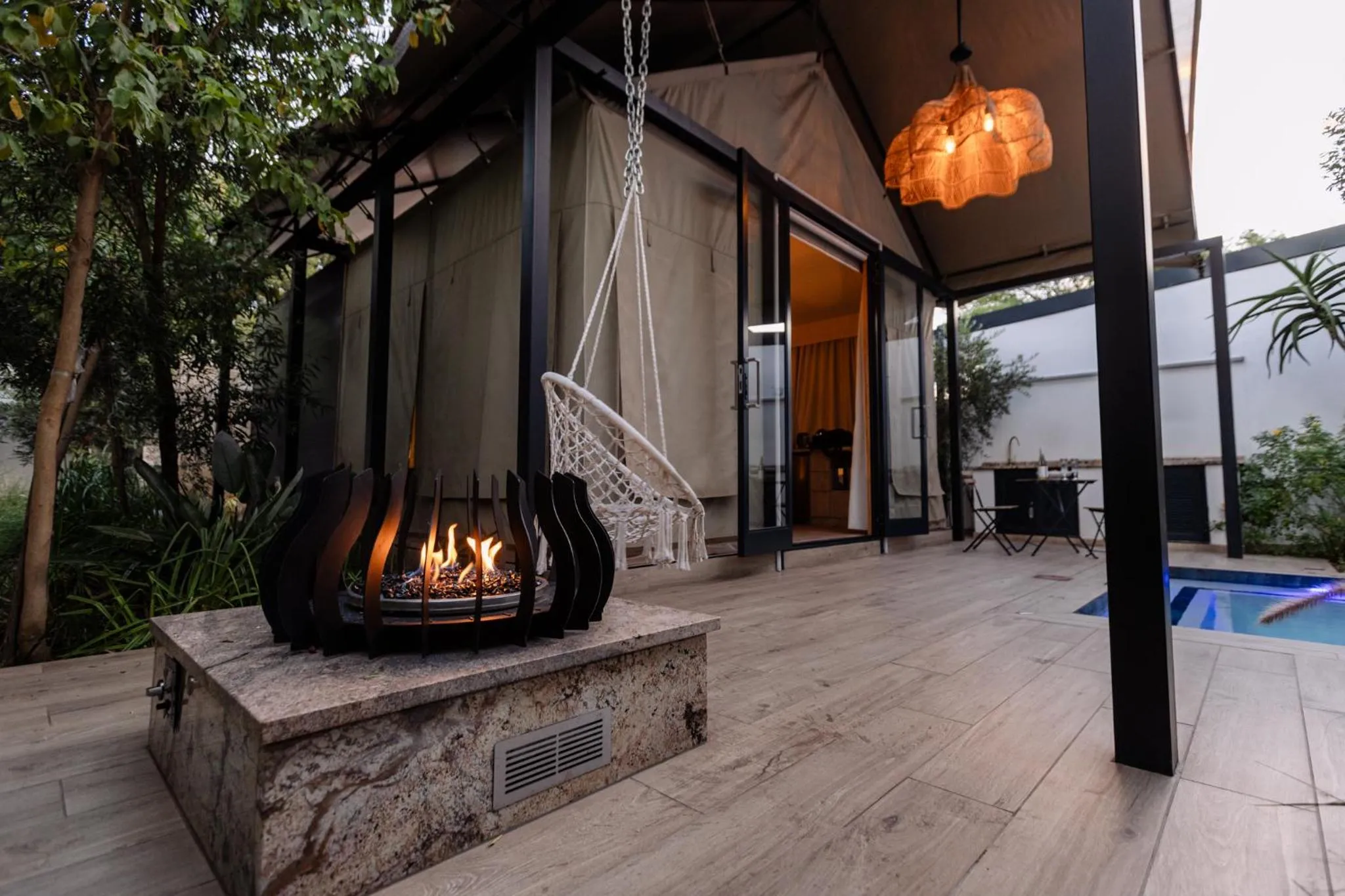 Patio in MINT Hotel 84 on Katherine