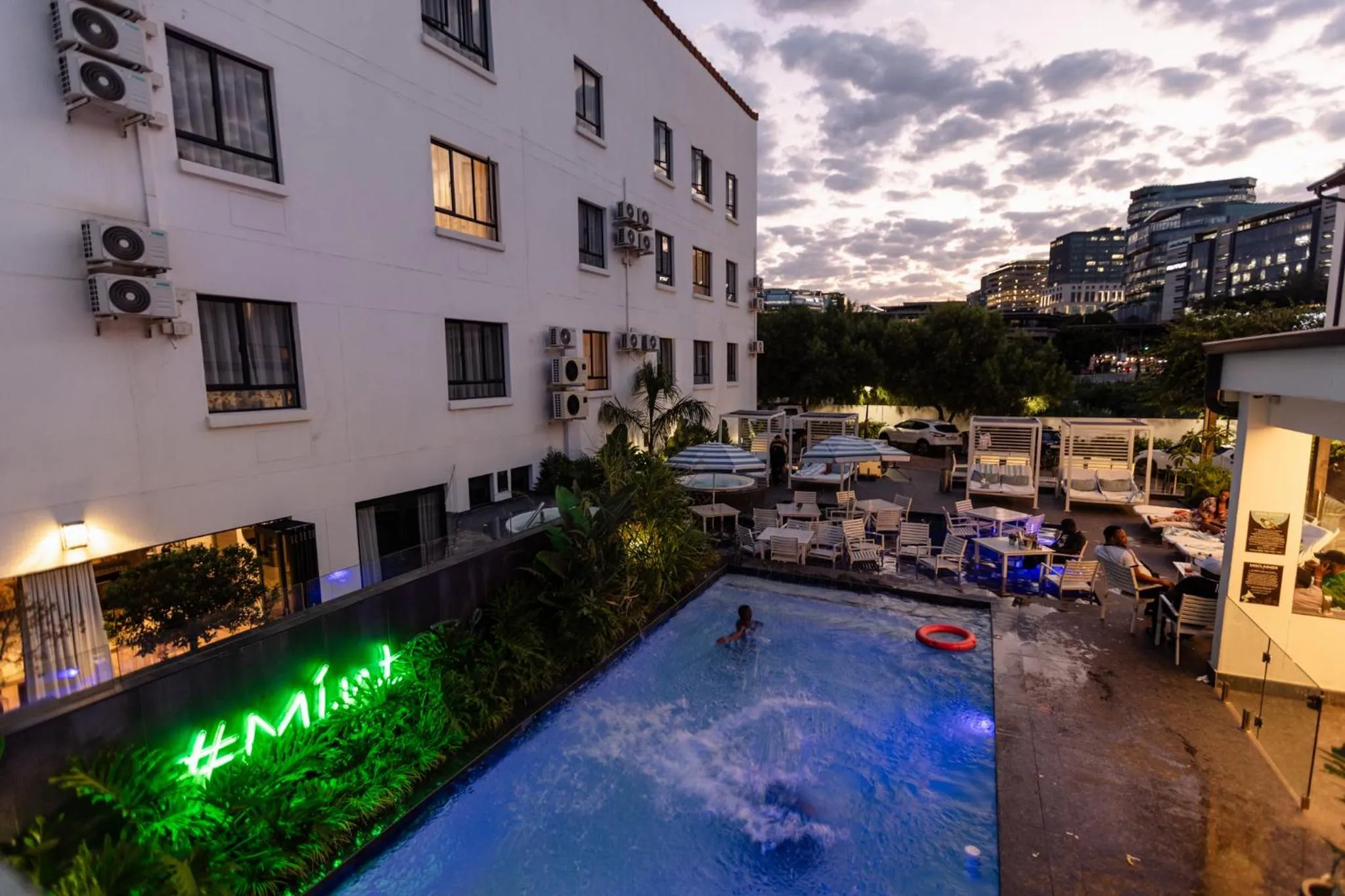 Swimming pool in MINT Hotel 84 on Katherine