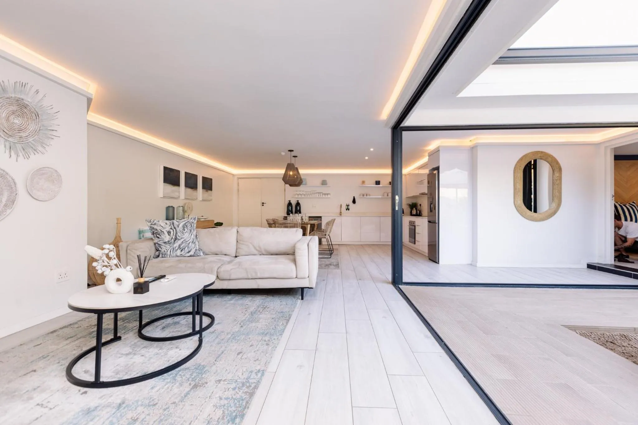 Living room in MINT Hotel 84 on Katherine