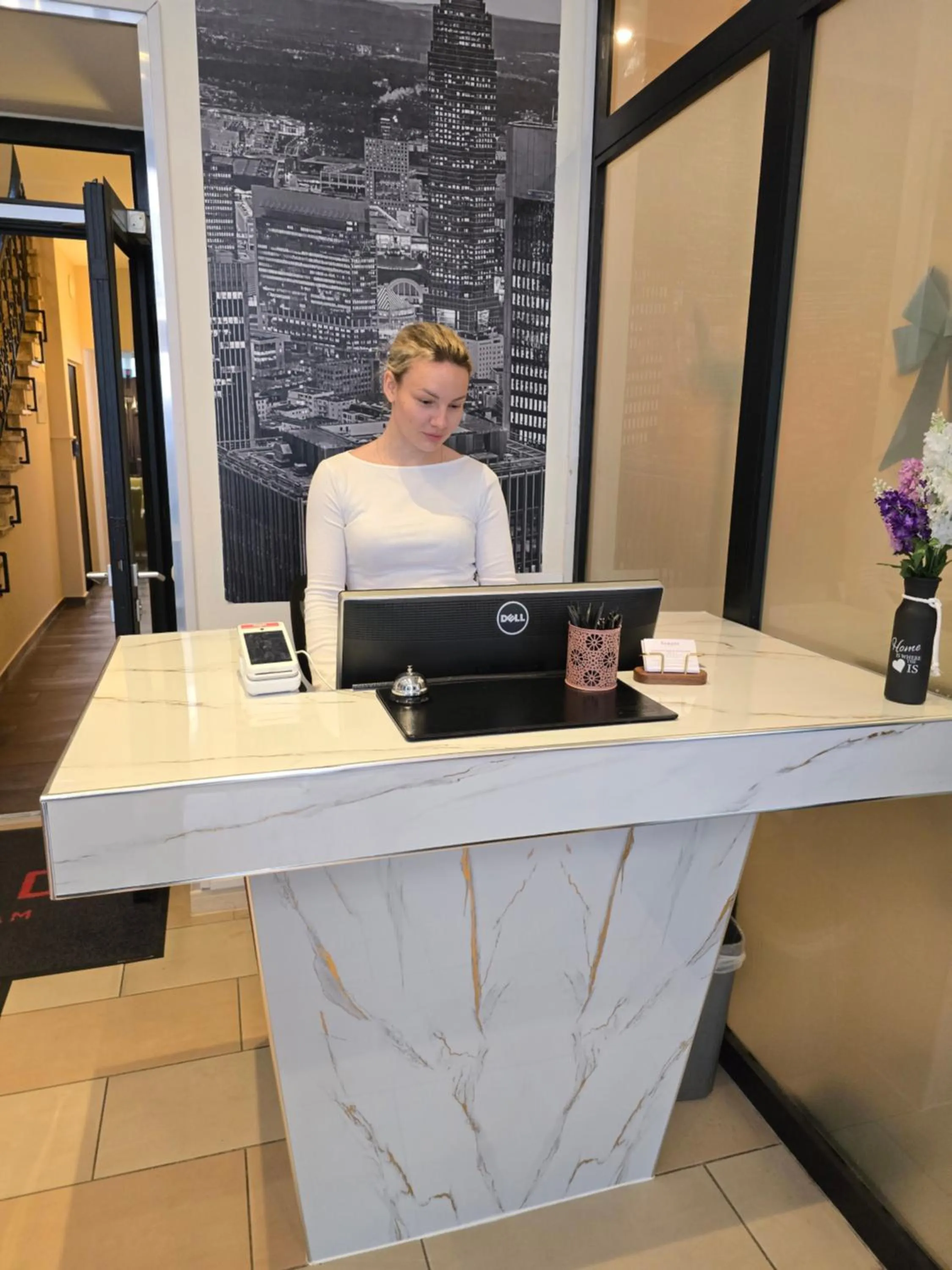 Lobby or reception in Ramada by Wyndham Frankfurt Central Station