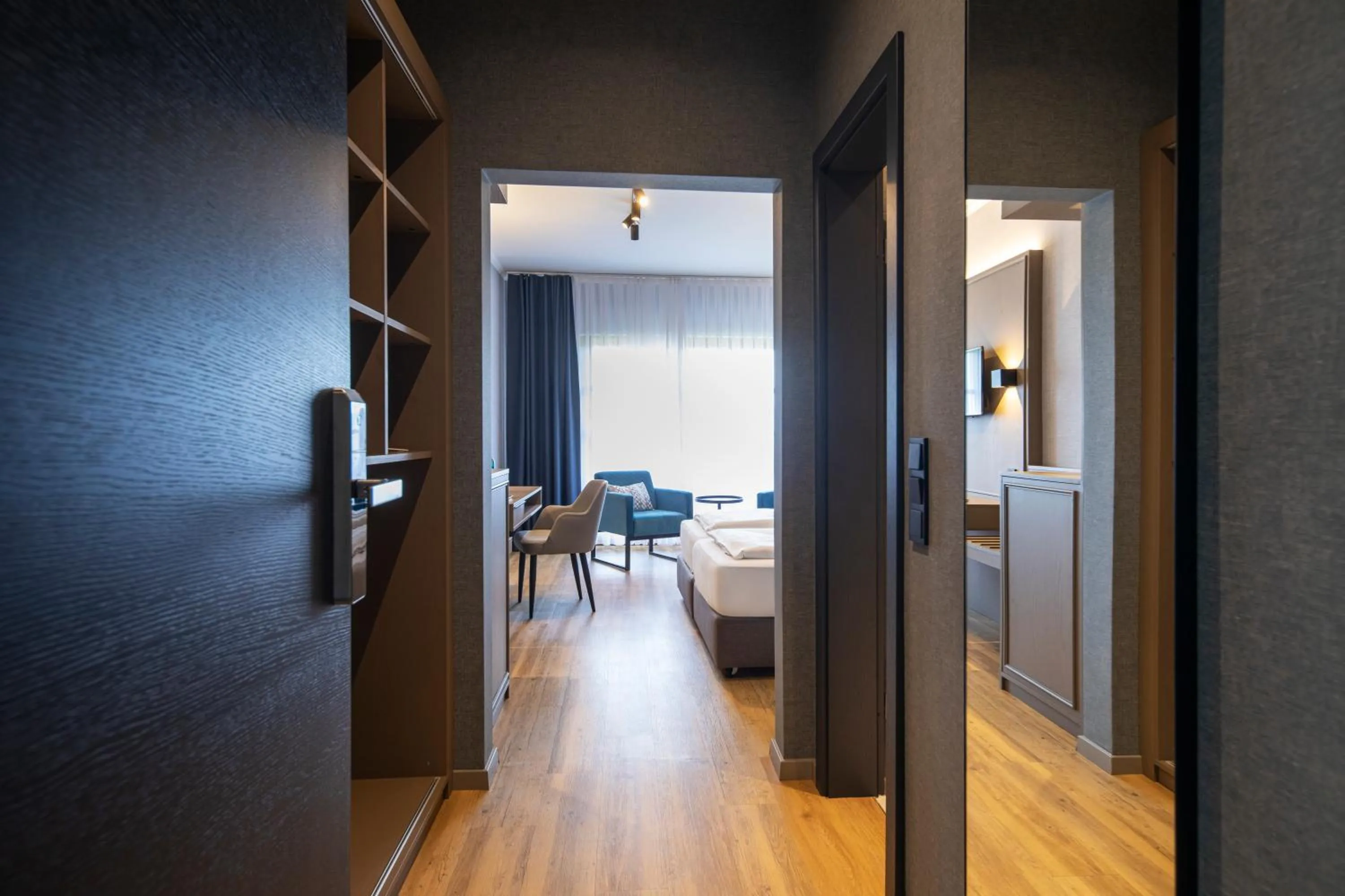 Photo of the whole room in Roomingtons City Waldkirchen