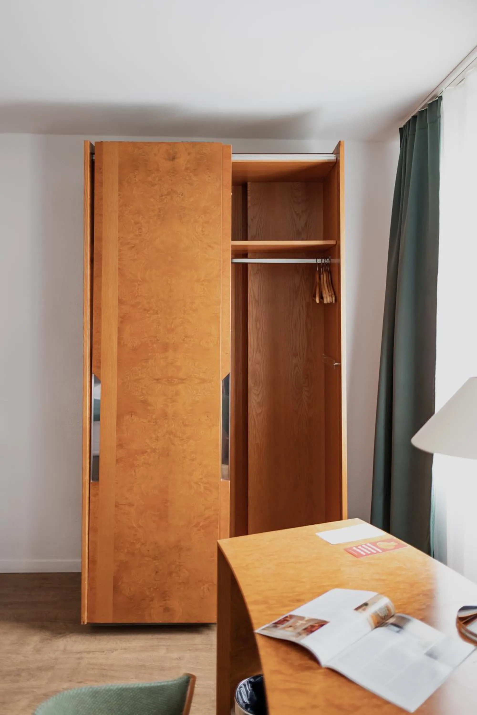 Photo of the whole room in Hotel Cristallo