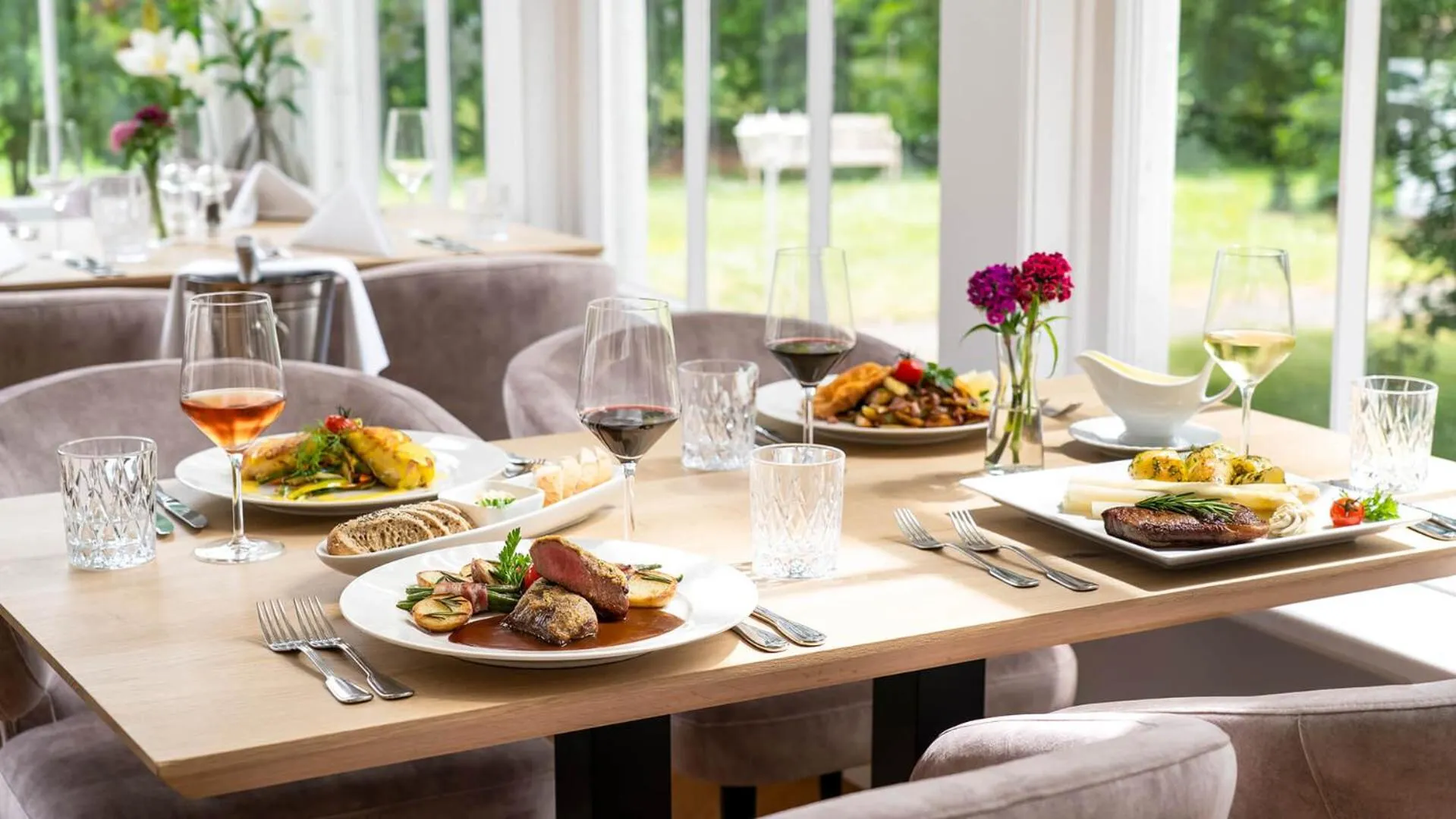 Food and drinks in Landhotel Sophienhöhe