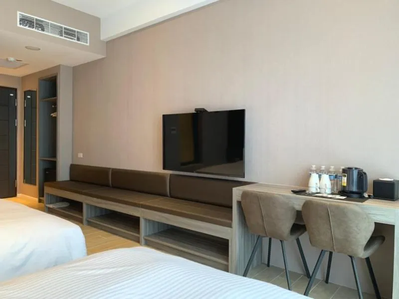 TV and multimedia, Bed in Champ De Rose Hotel