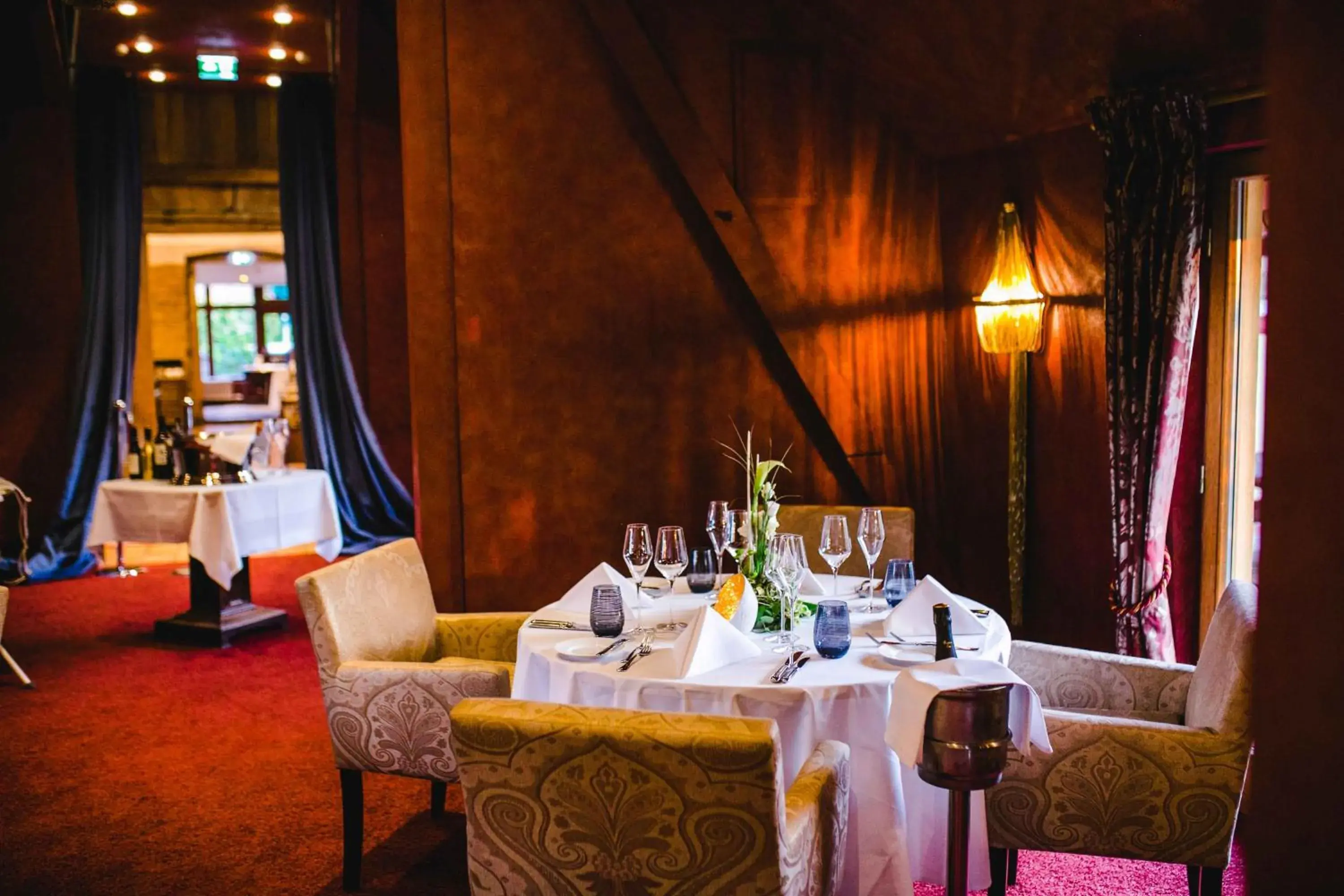 Restaurant/places to eat in Schlosshotel Weyberhöfe Restaurant/places to eat in Schlosshotel Weyberhöfe