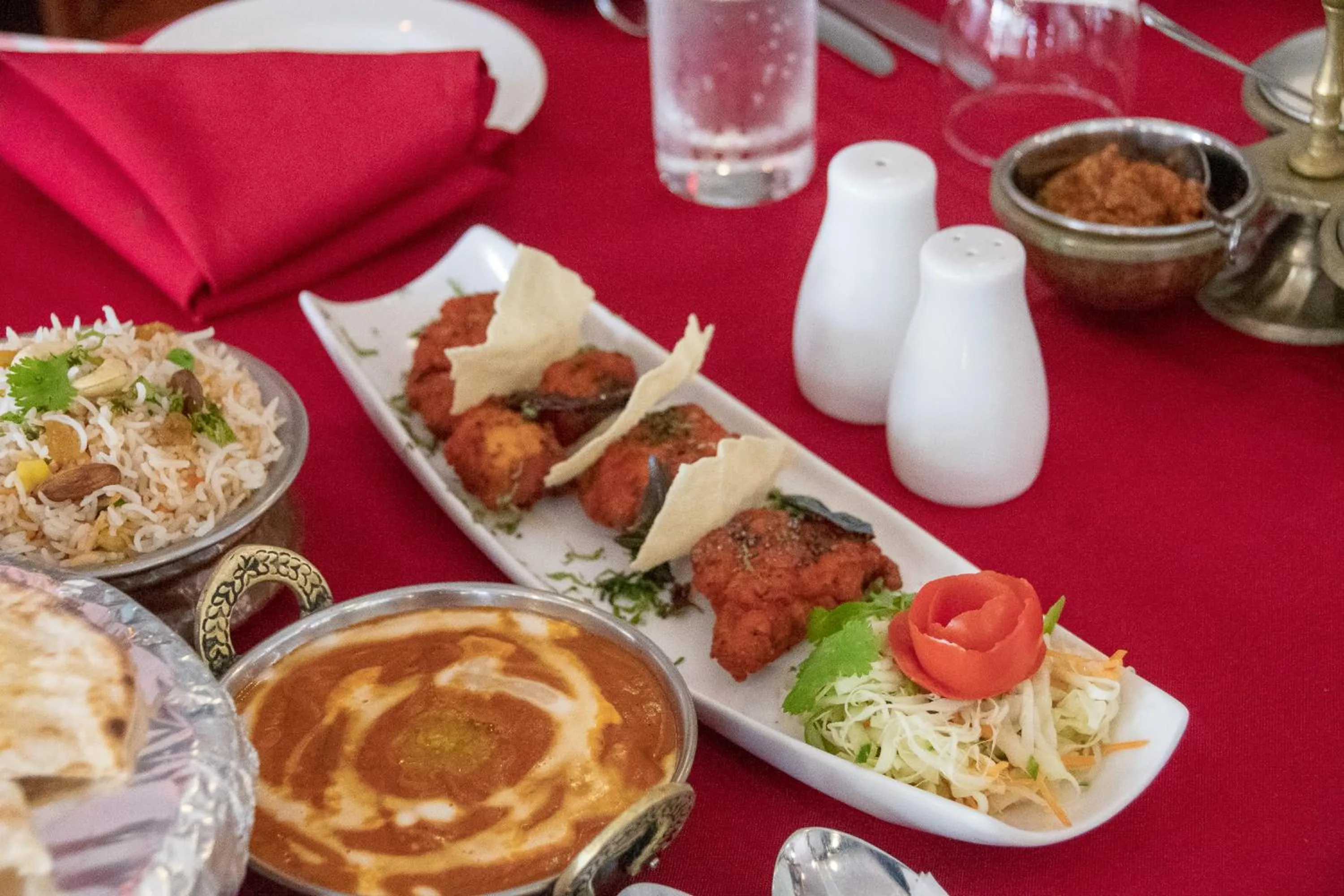 Restaurant/places to eat in Oceanic Villa