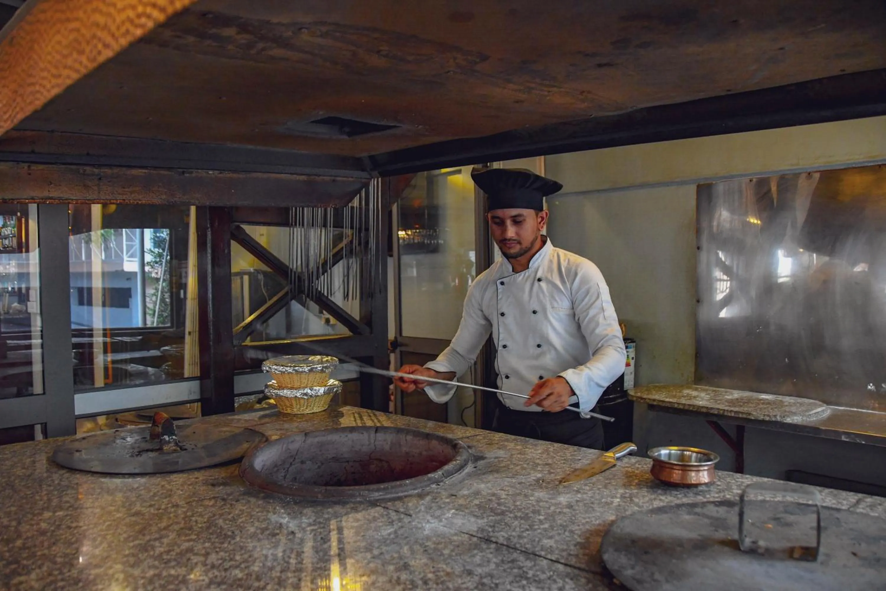 Restaurant/places to eat in Oceanic Villa