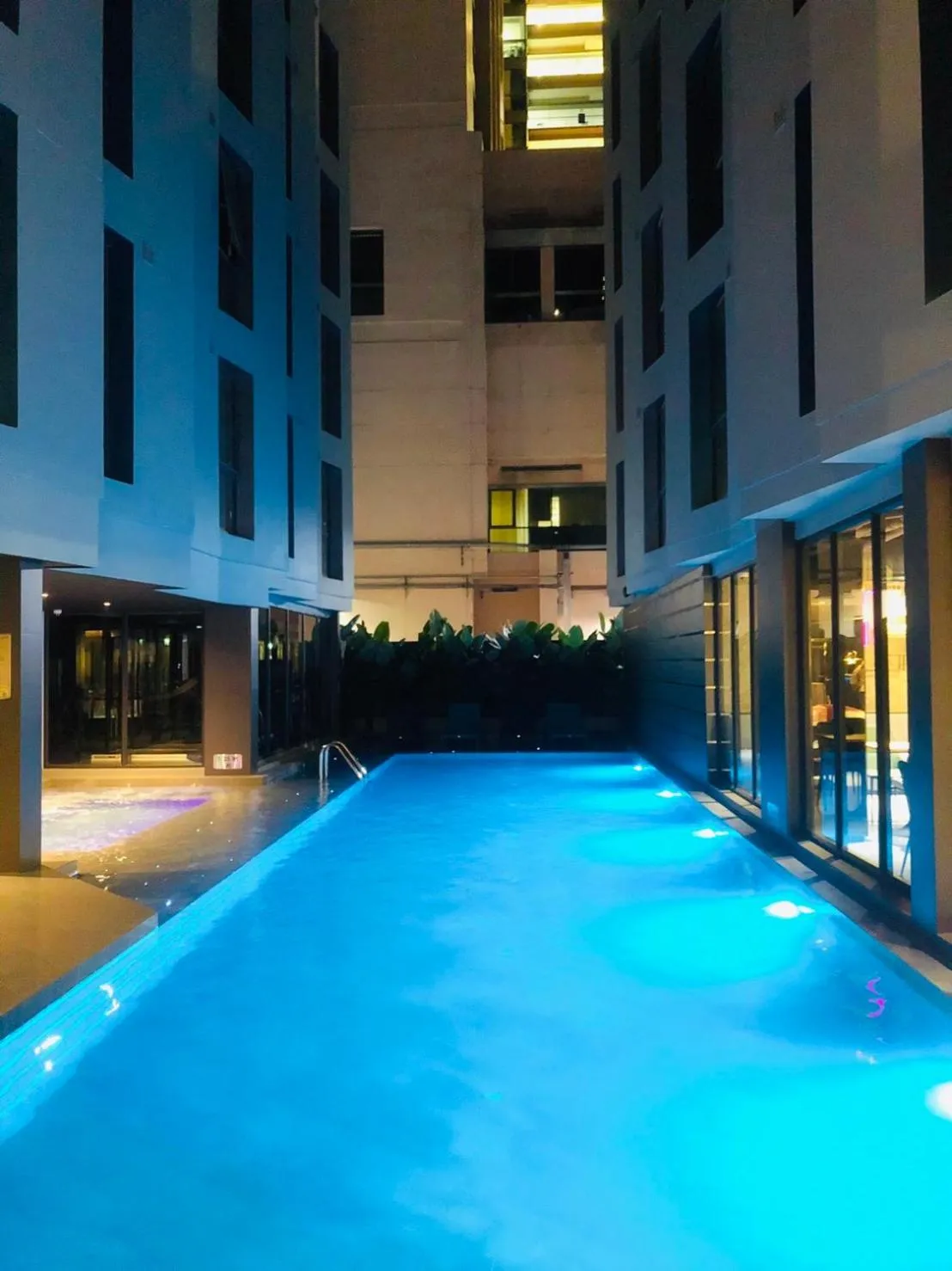 Swimming pool in The Quarter Silom by UHG