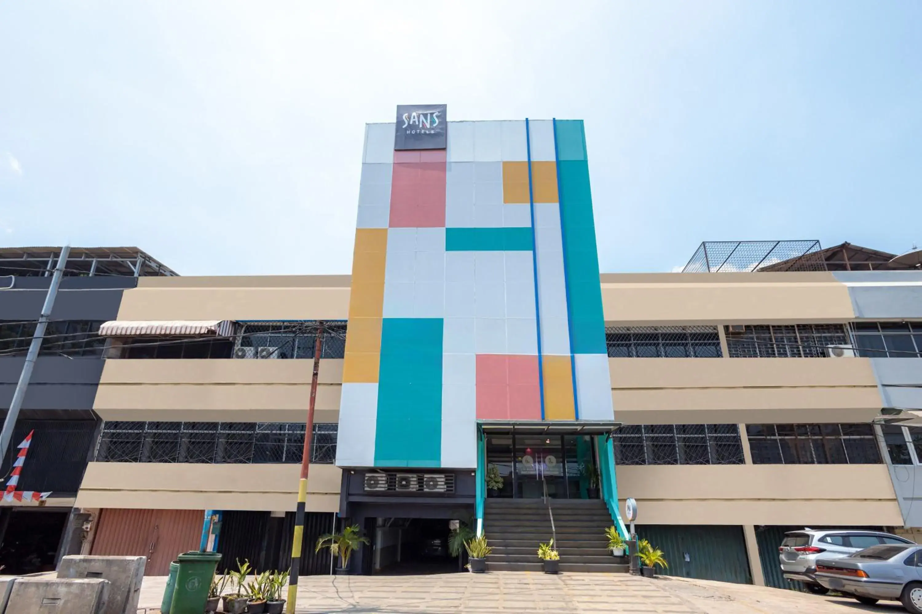 Sans Hotel Liv Ancol by RedDoorz Sans Hotel Liv Ancol by RedDoorz