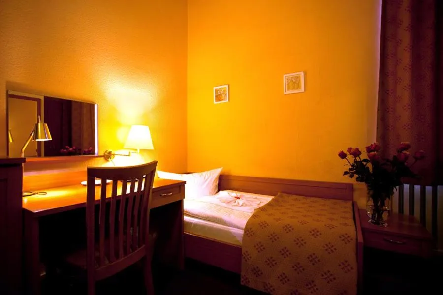 Decorative detail, Bed in Hotel Aster an der Messe