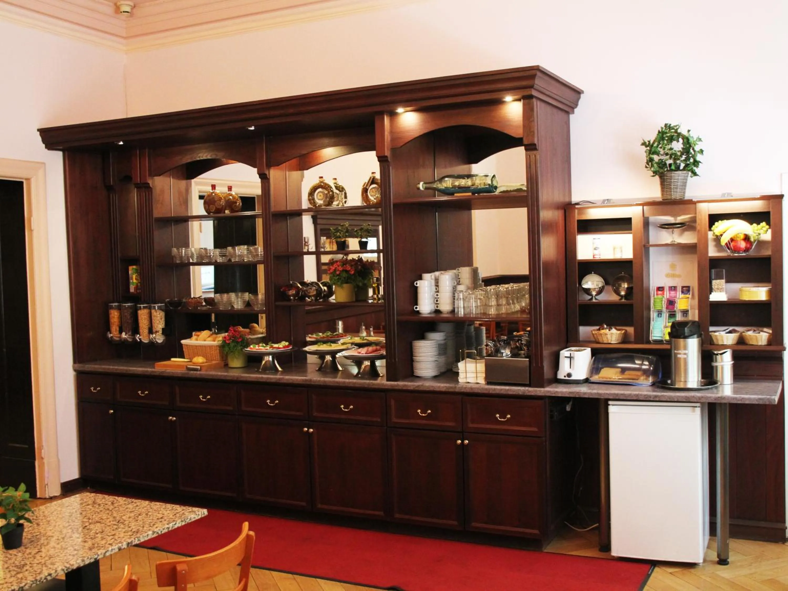 Restaurant/places to eat in Hotel Aster an der Messe