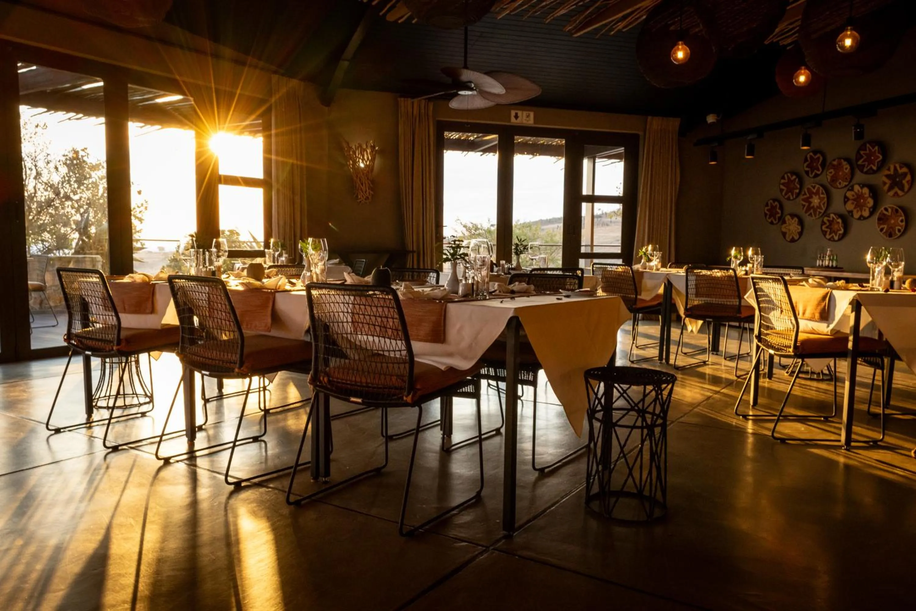 Restaurant/places to eat in Zulu Rock Lodge - Babanango Game Reserve