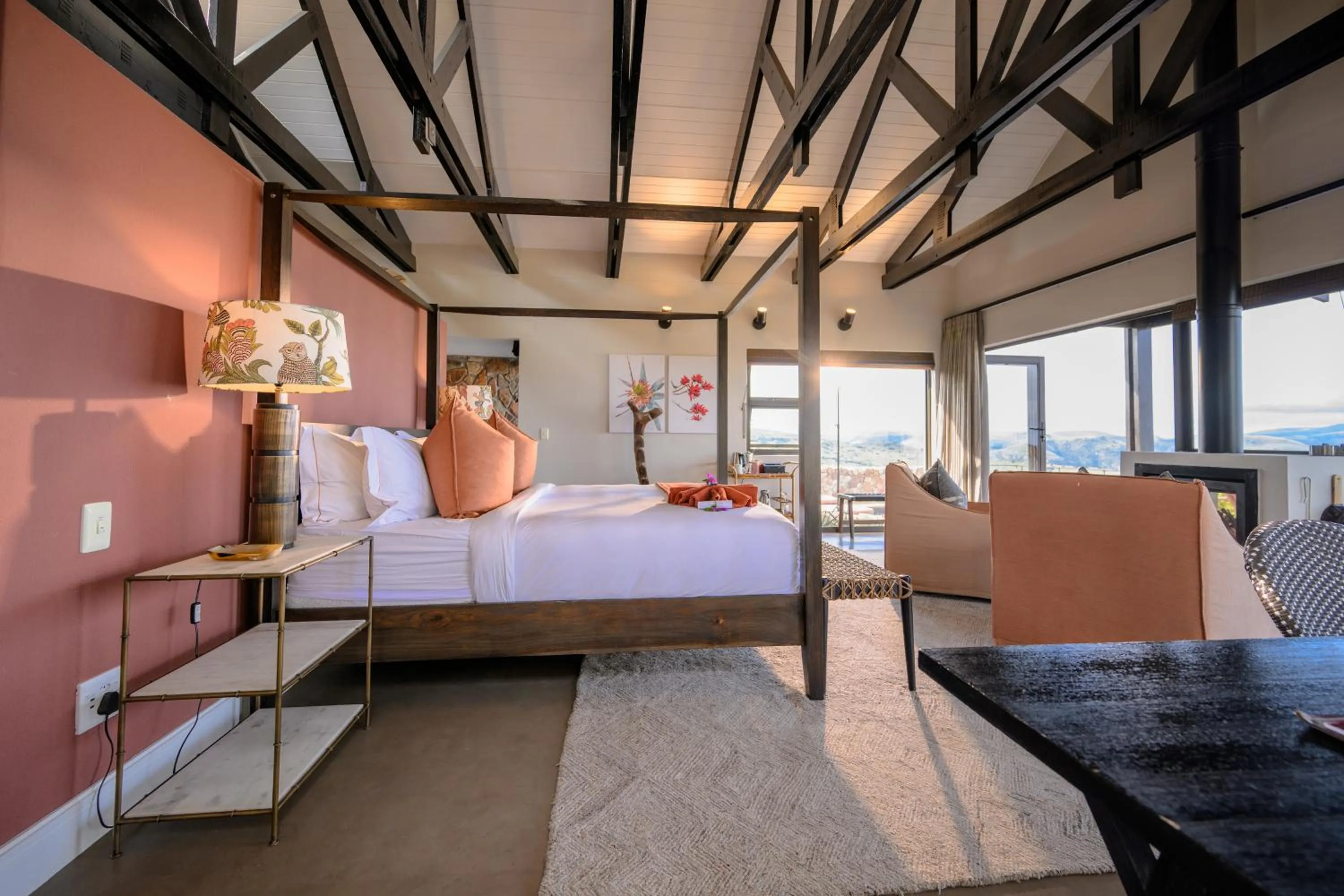 Bedroom, Bed in Zulu Rock Lodge - Babanango Game Reserve