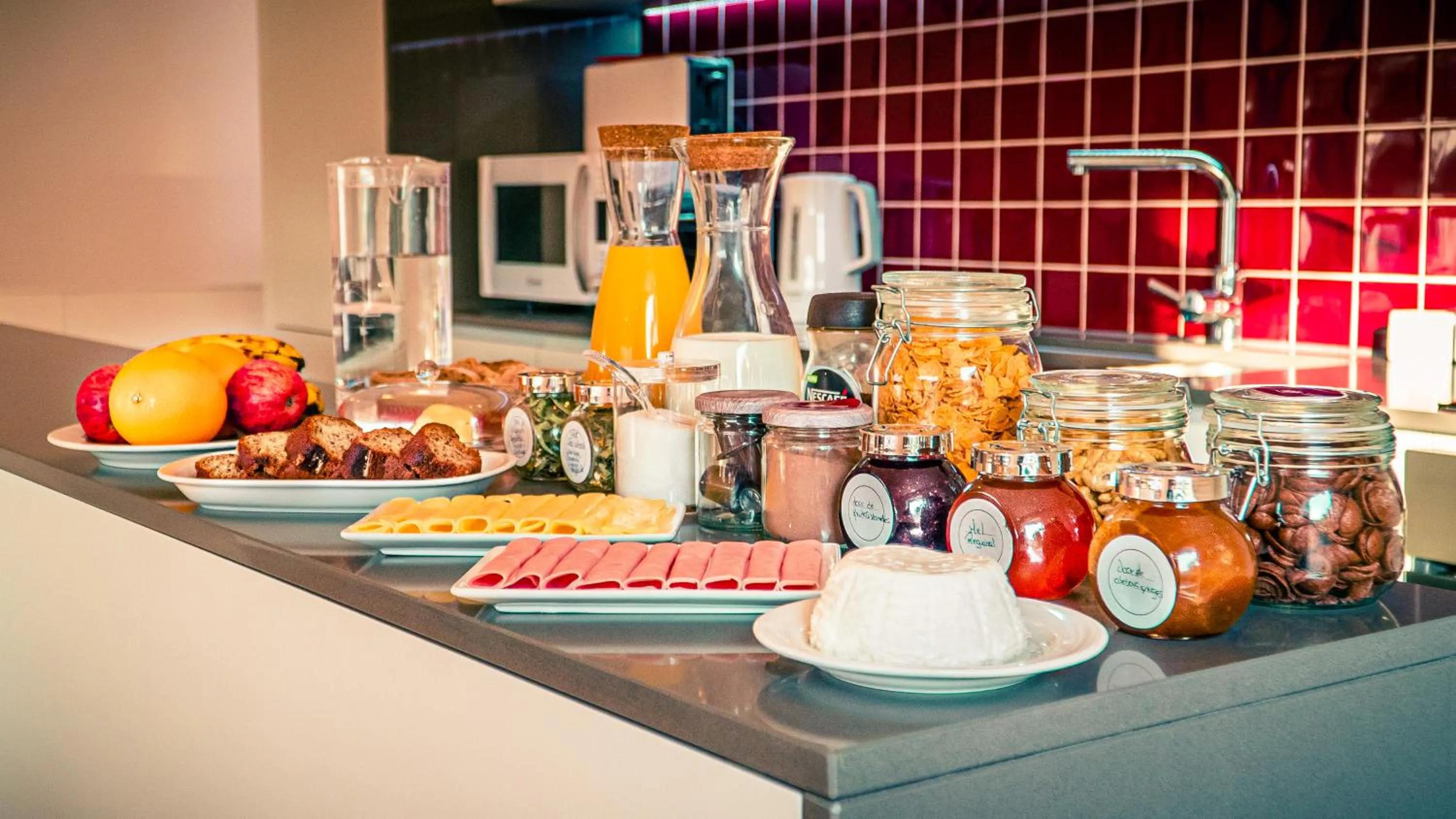 Continental breakfast in Encosta do Sobreiro - Serra da Estrela