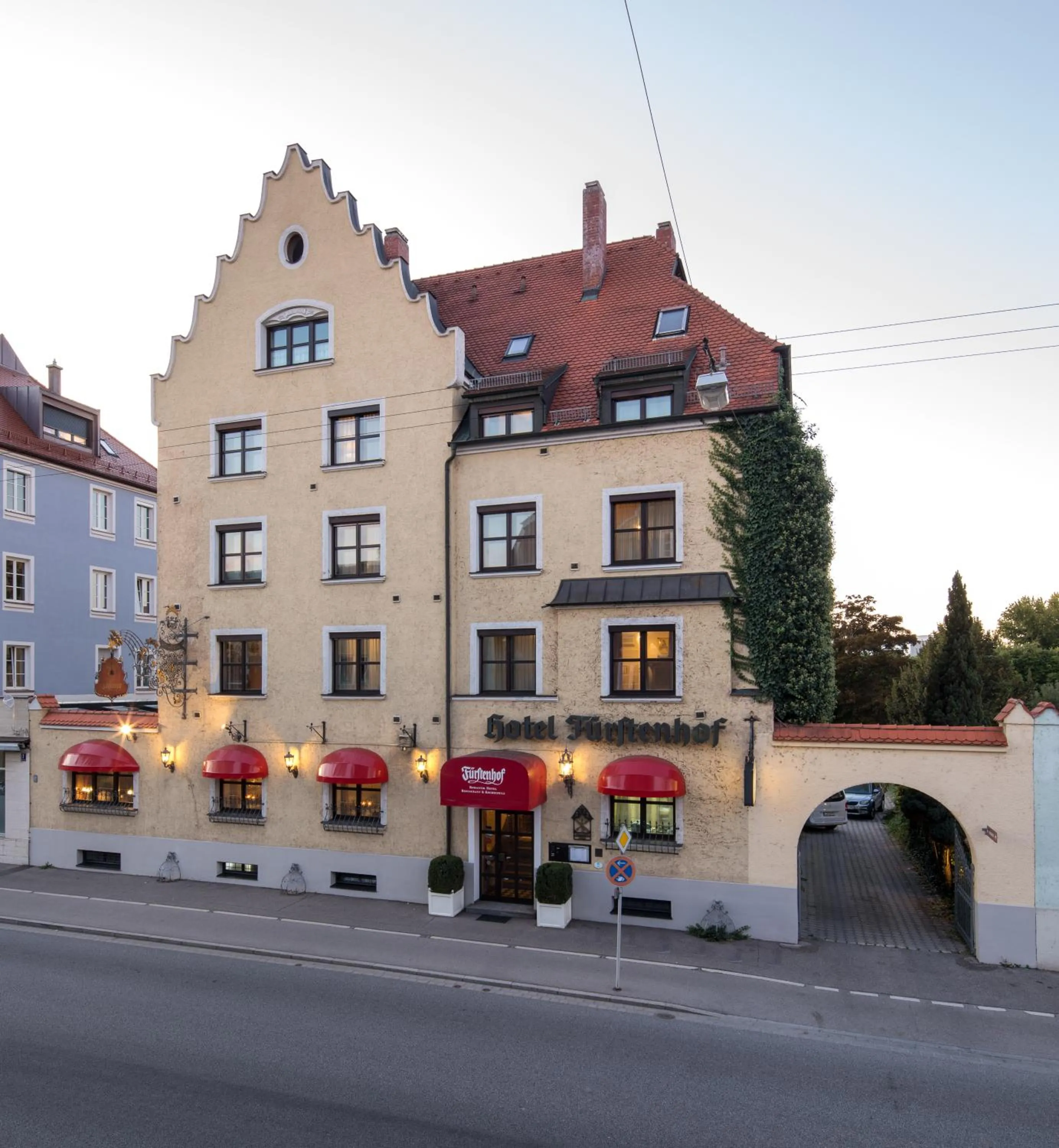 Property building in Simones Hotel Fürstenhof