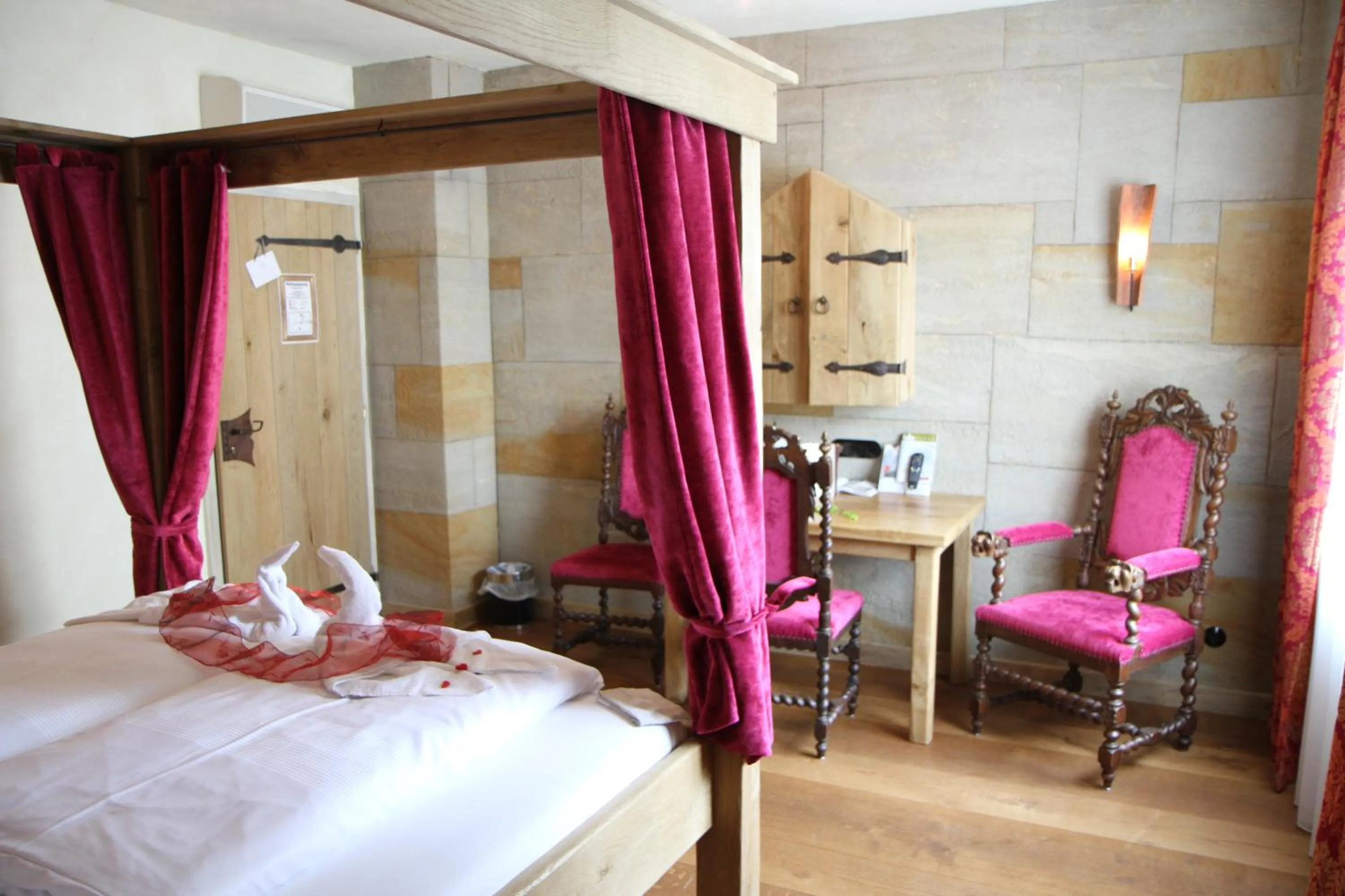 Photo of the whole room, Bed in Simones Hotel Fürstenhof