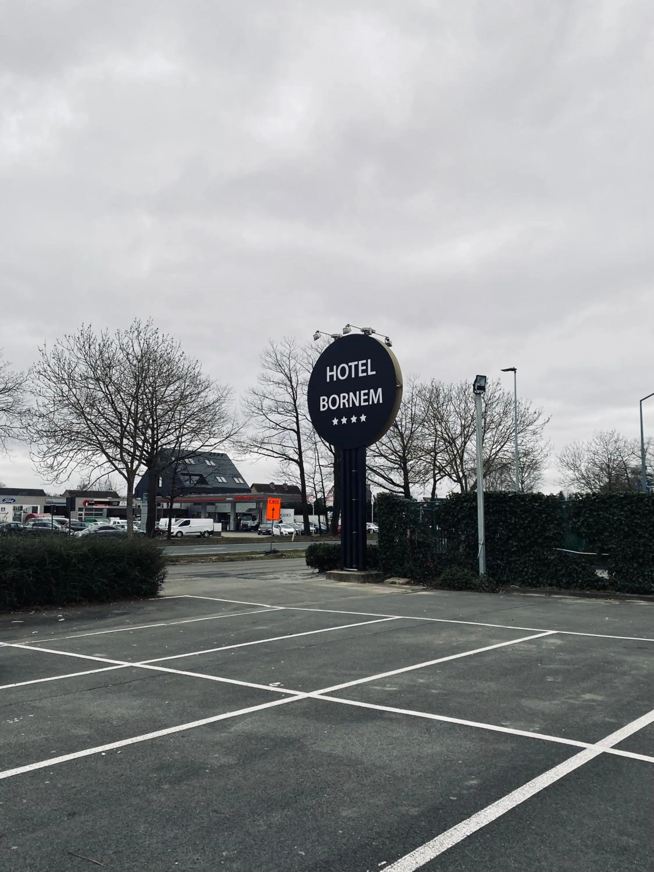 Property building in HOTEL BORNEM