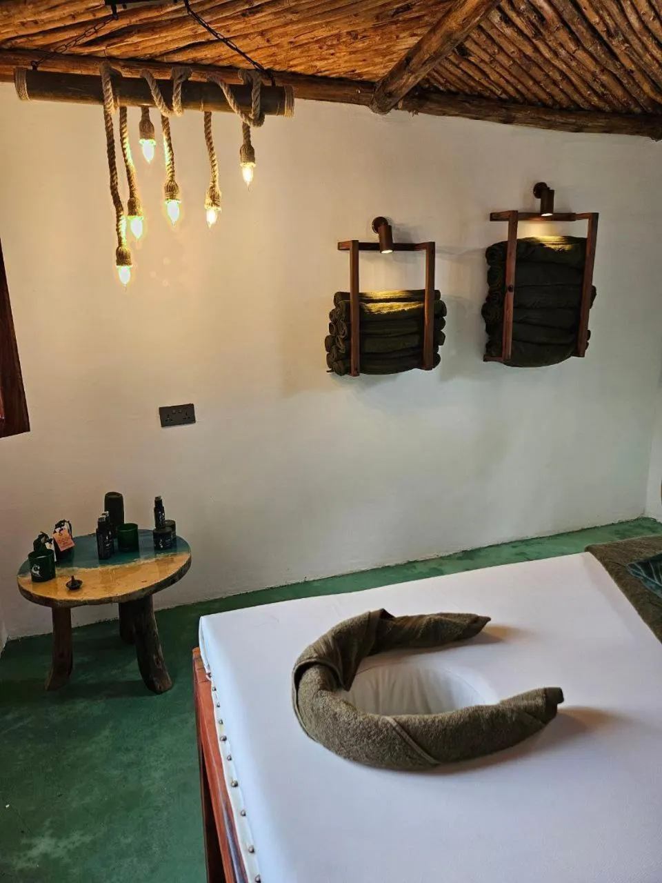 Massage, Bed in Babalao Bungalows