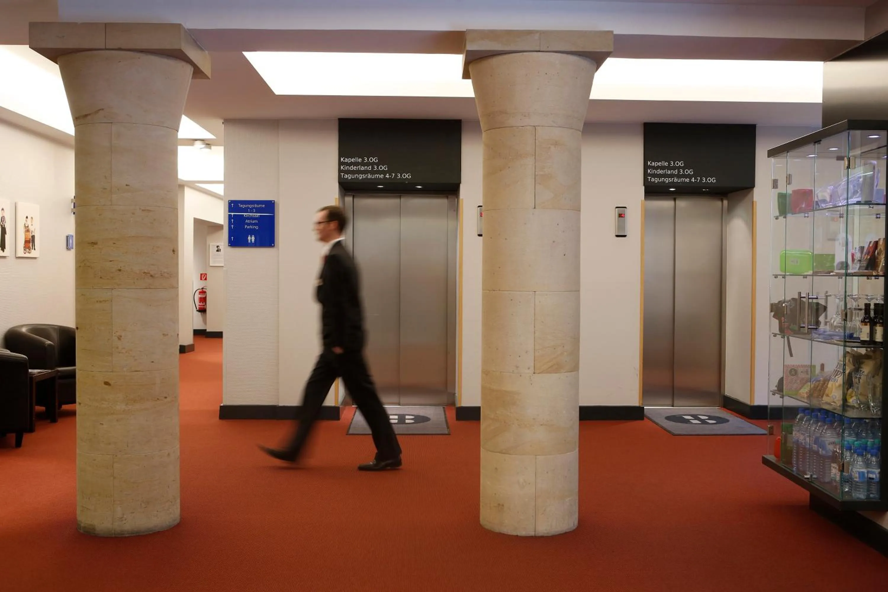 Lobby or reception in Dietrich-Bonhoeffer-Hotel Berlin Mitte