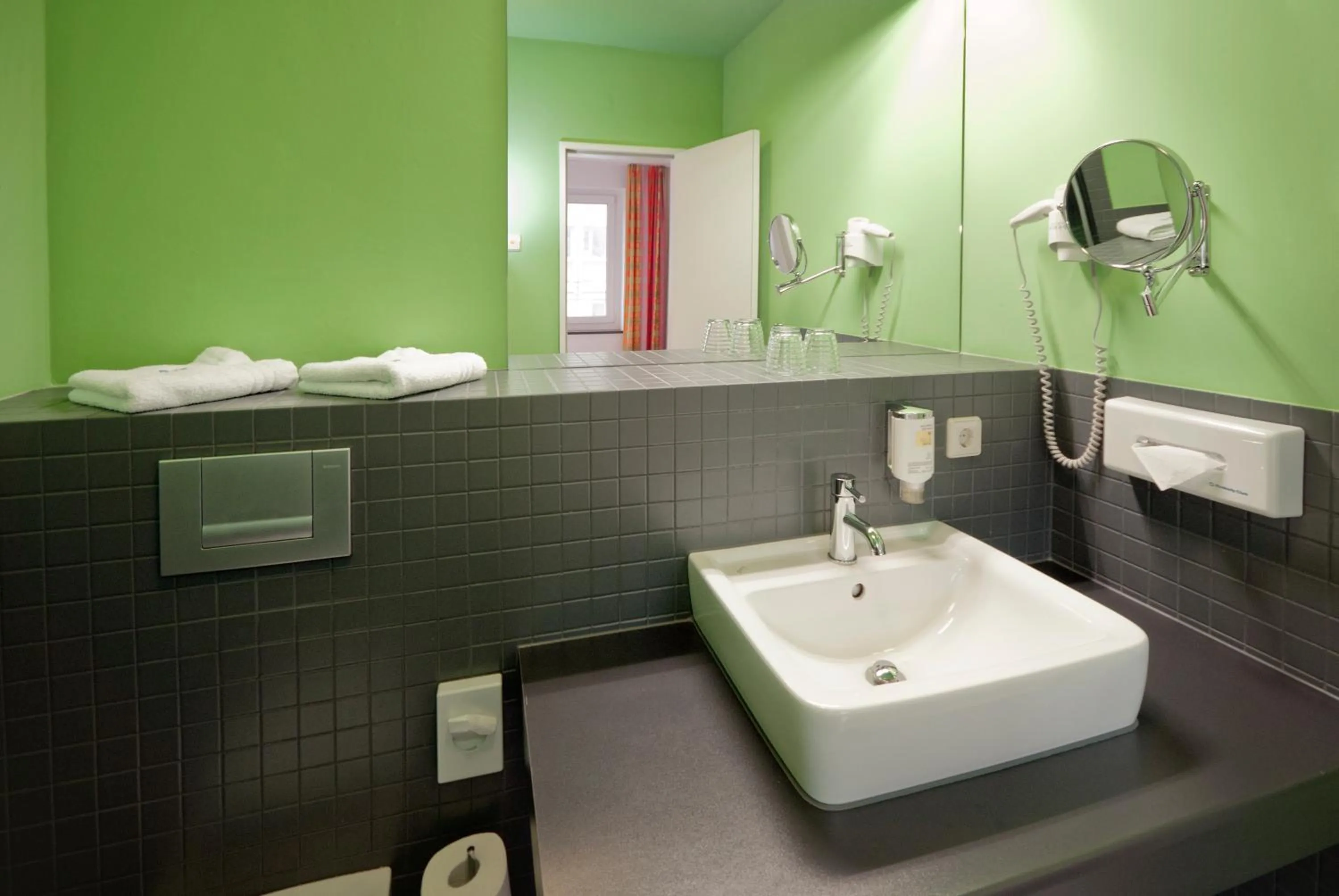 Bathroom in Dietrich-Bonhoeffer-Hotel Berlin Mitte