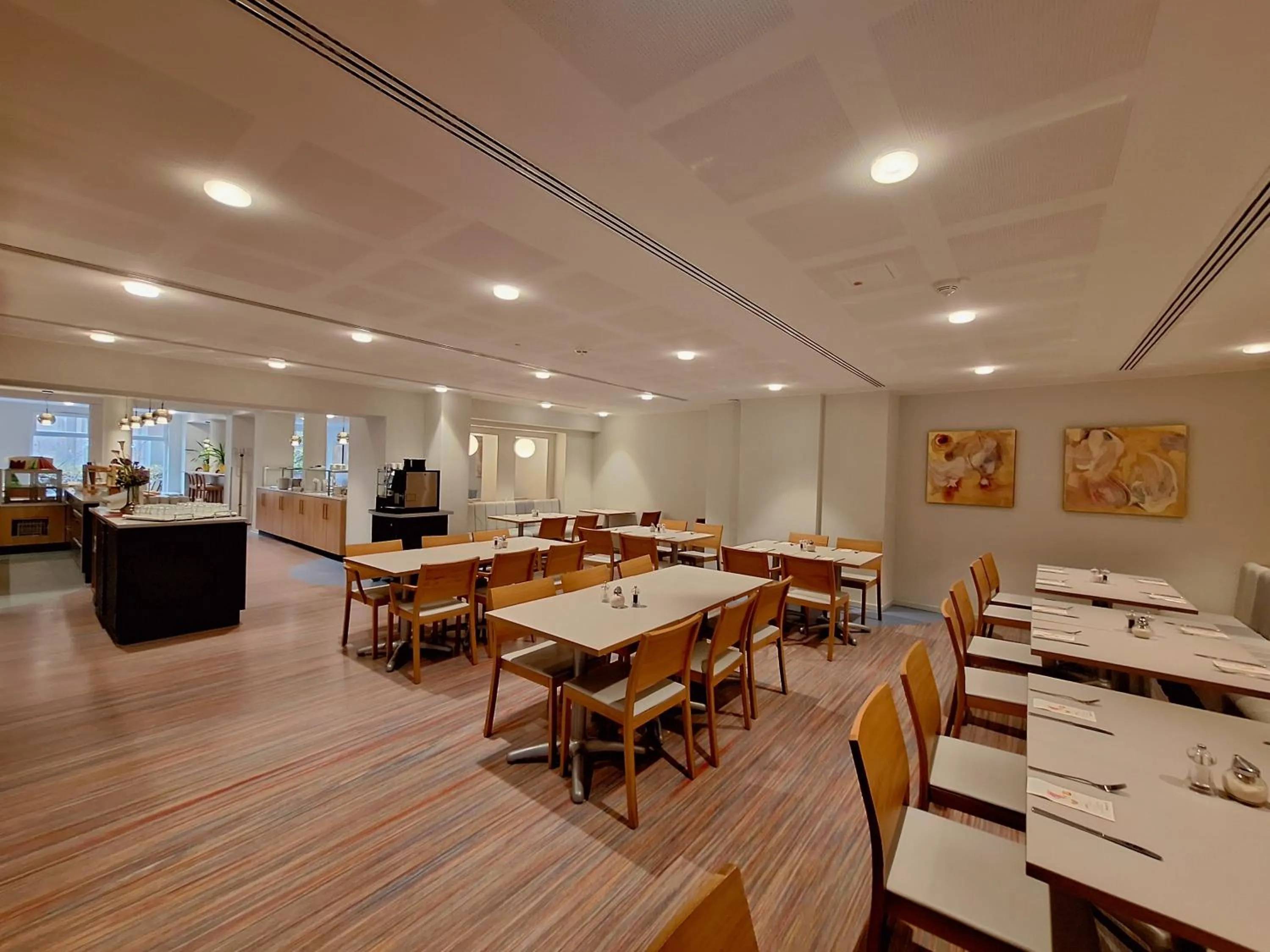 Restaurant/places to eat in Dietrich-Bonhoeffer-Hotel Berlin Mitte