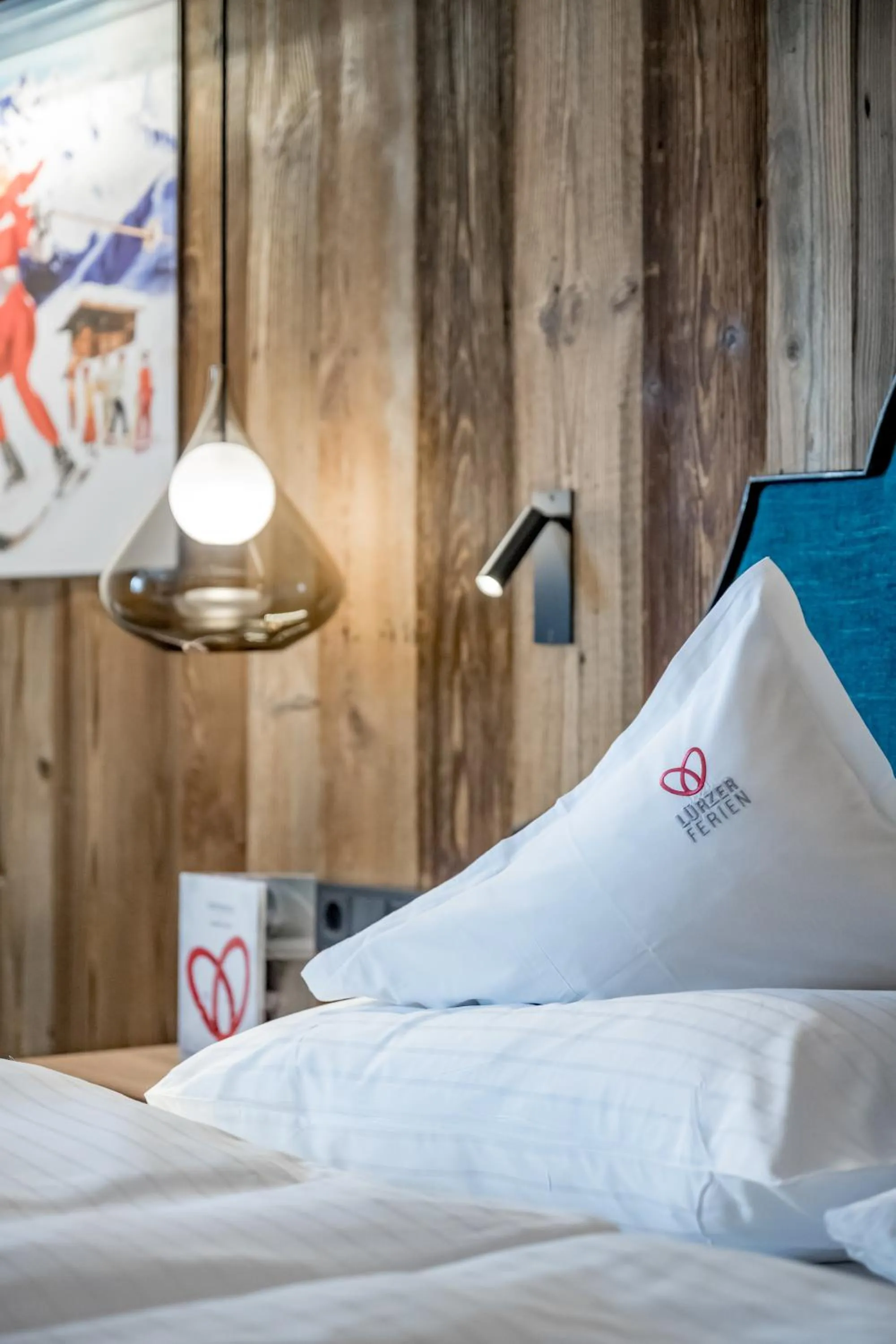 Bedroom, Bed in Superior Hotel Edelweiss