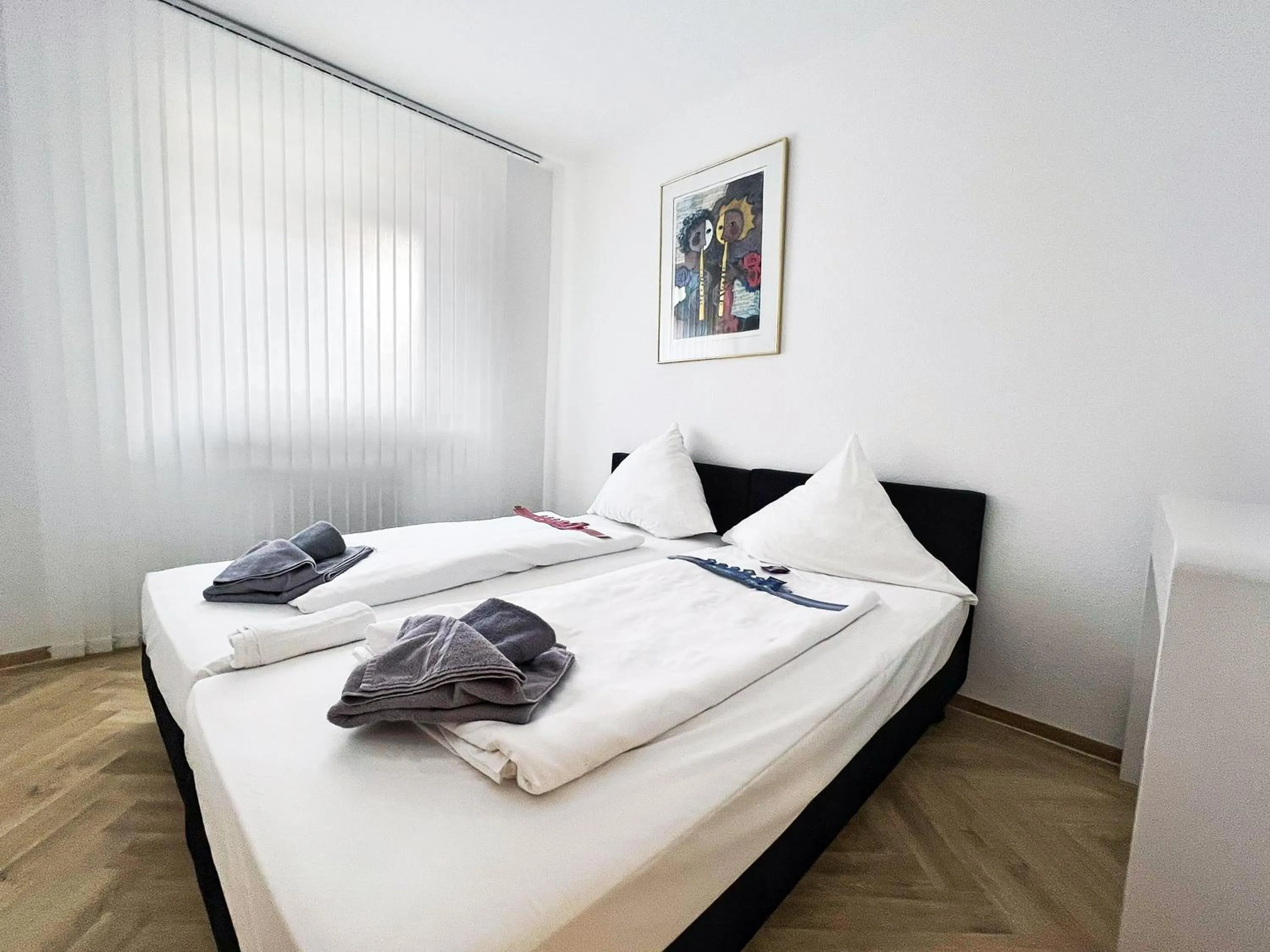 Bedroom, Bed in Hotel Hellers Twenty Four II -24h-Check-In-