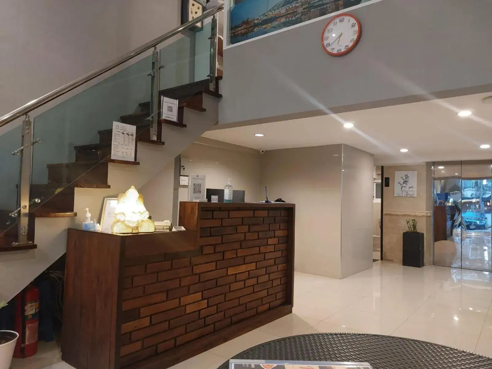 Property building in V Check inn Sukhumvit 22 Property building in V Check inn Sukhumvit 22