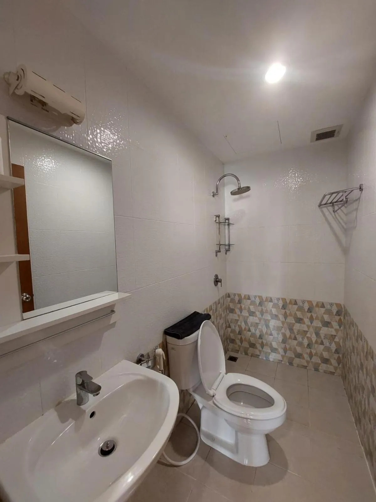 V Check inn Sukhumvit 22