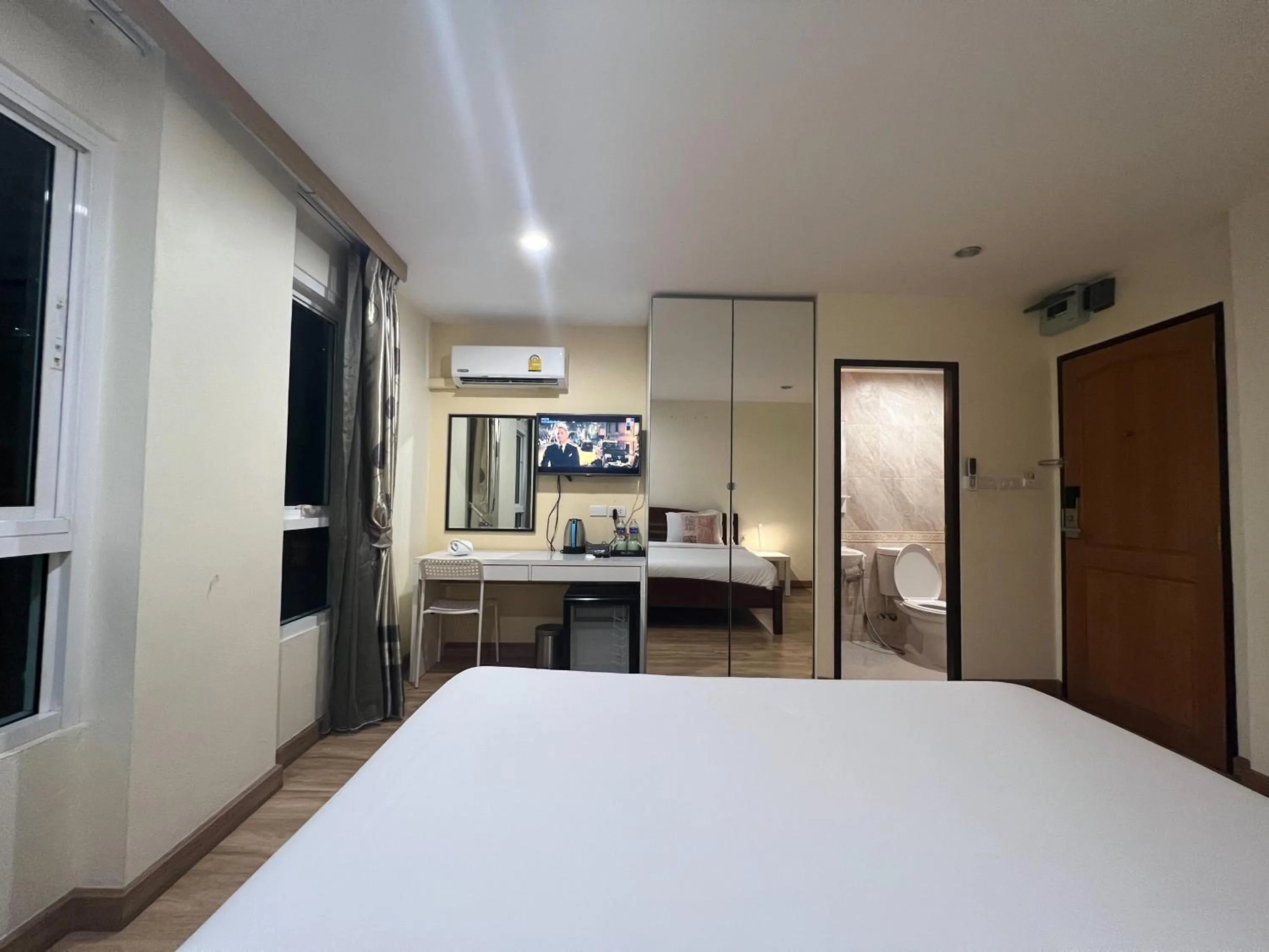Bedroom, Bed in V Check inn Sukhumvit 22