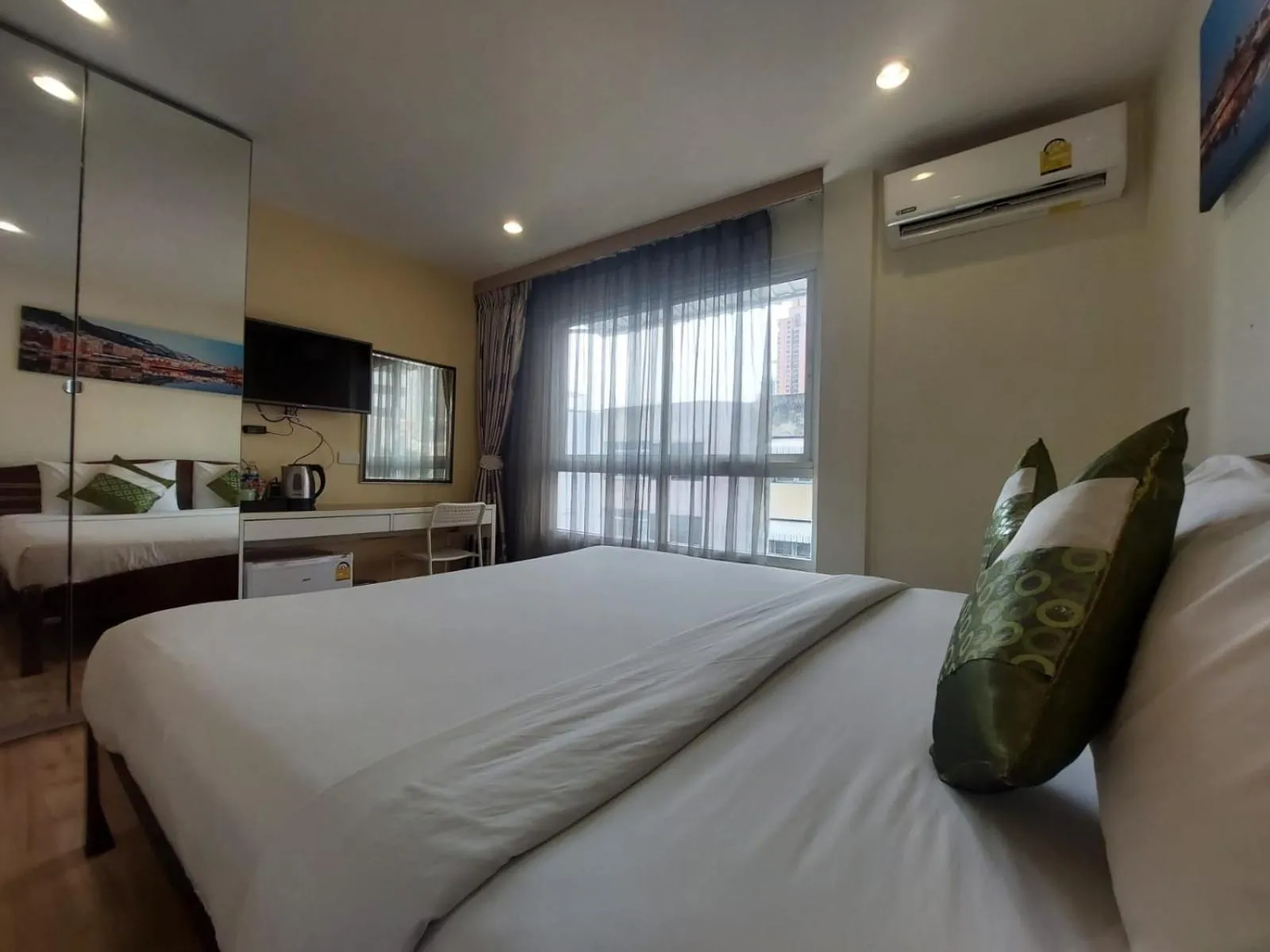 Bed in V Check inn Sukhumvit 22