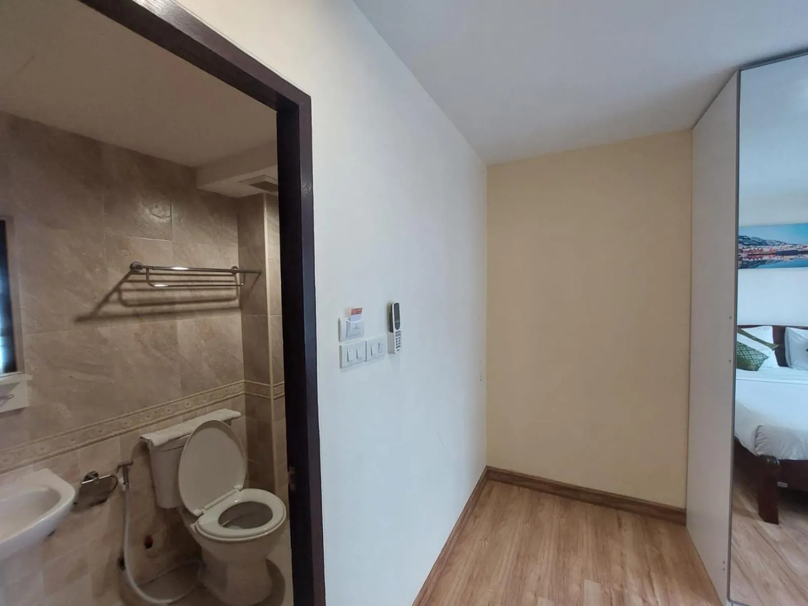 V Check inn Sukhumvit 22