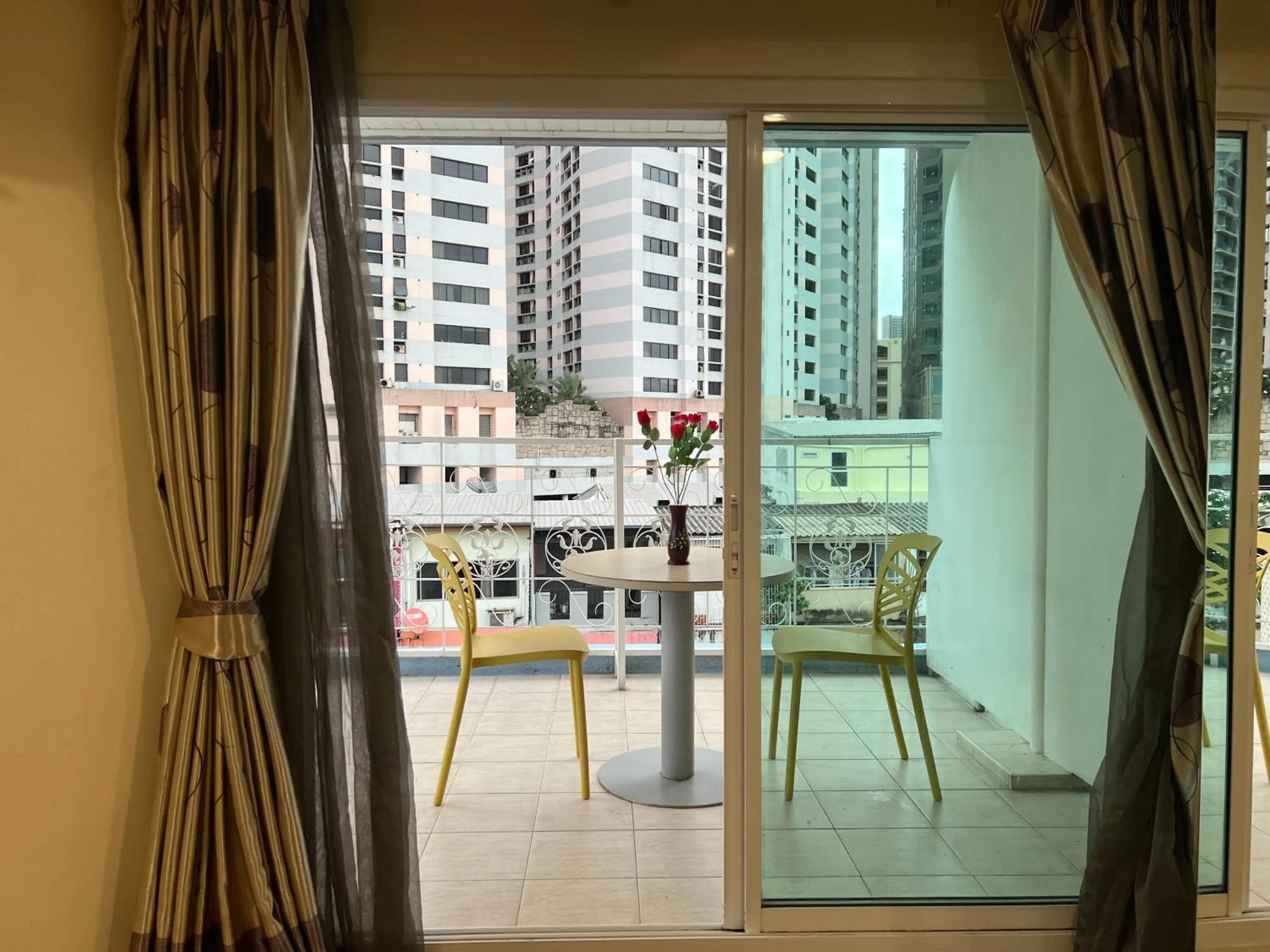 City view in V Check inn Sukhumvit 22