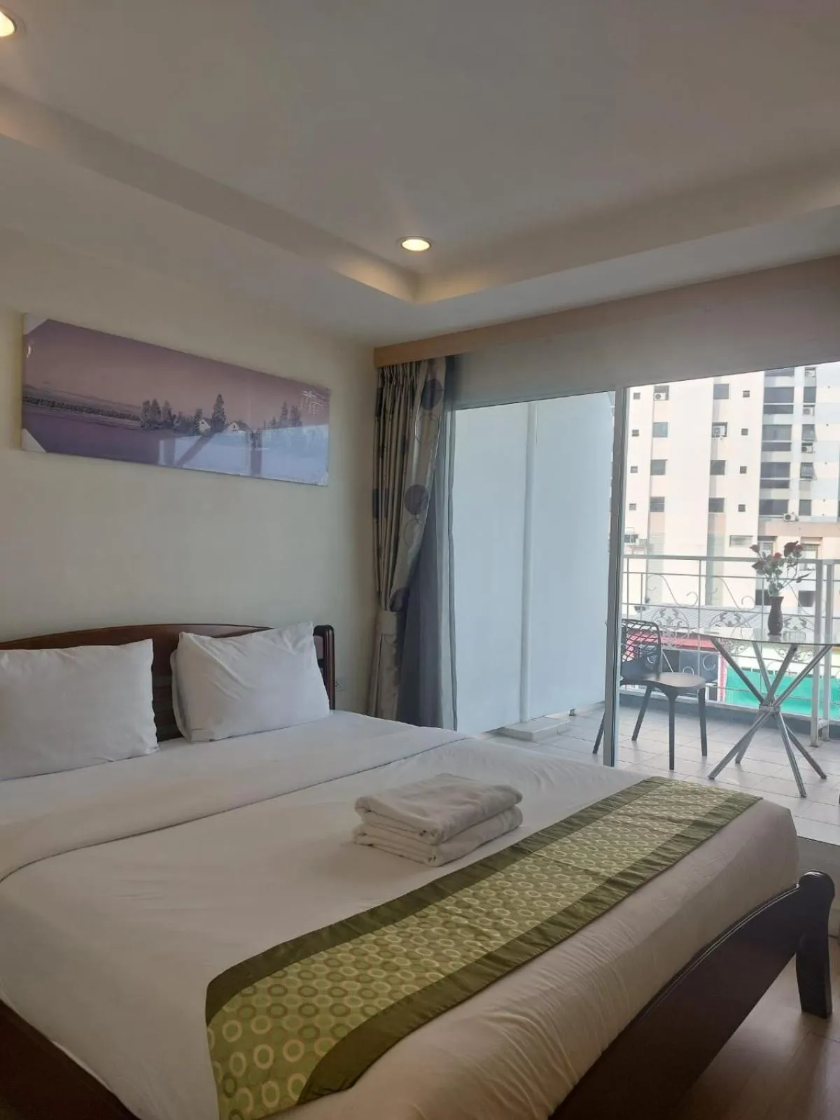 Bed in V Check inn Sukhumvit 22