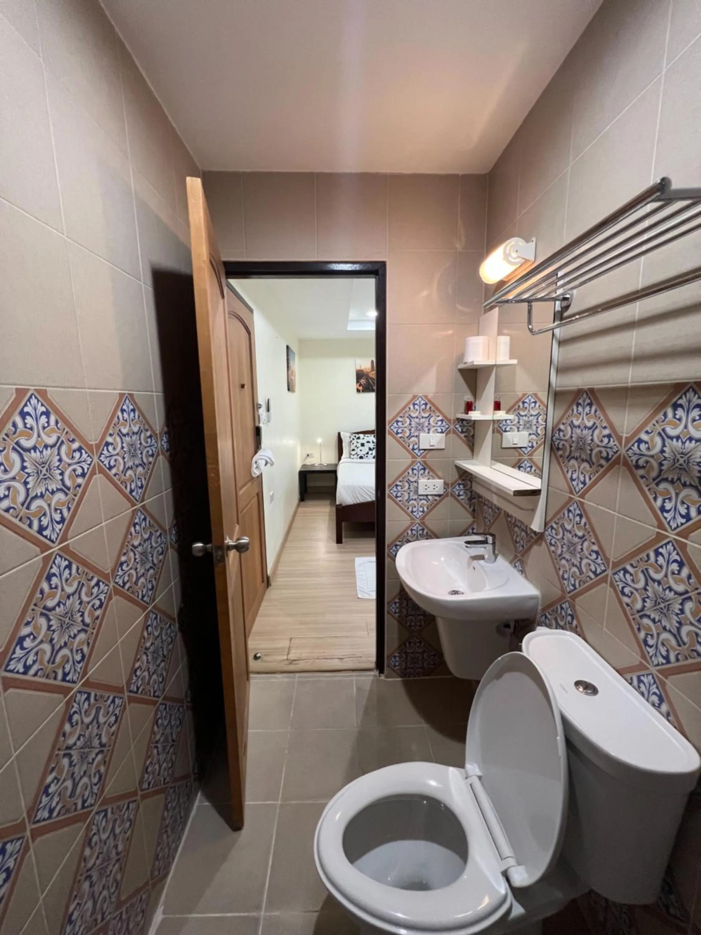 Bathroom in V Check inn Sukhumvit 22