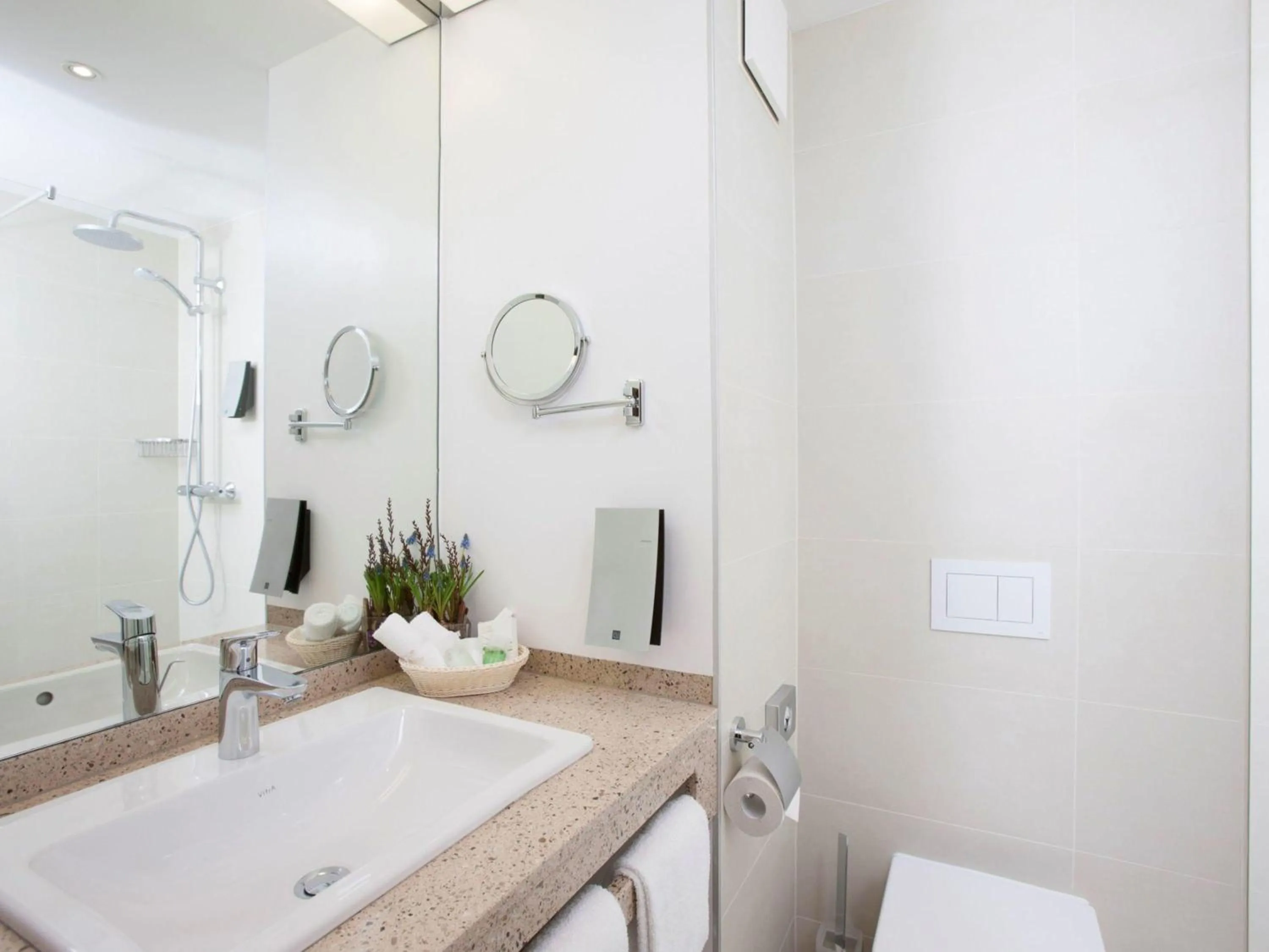 Bedroom in Fora Hotel Hannover by Mercure