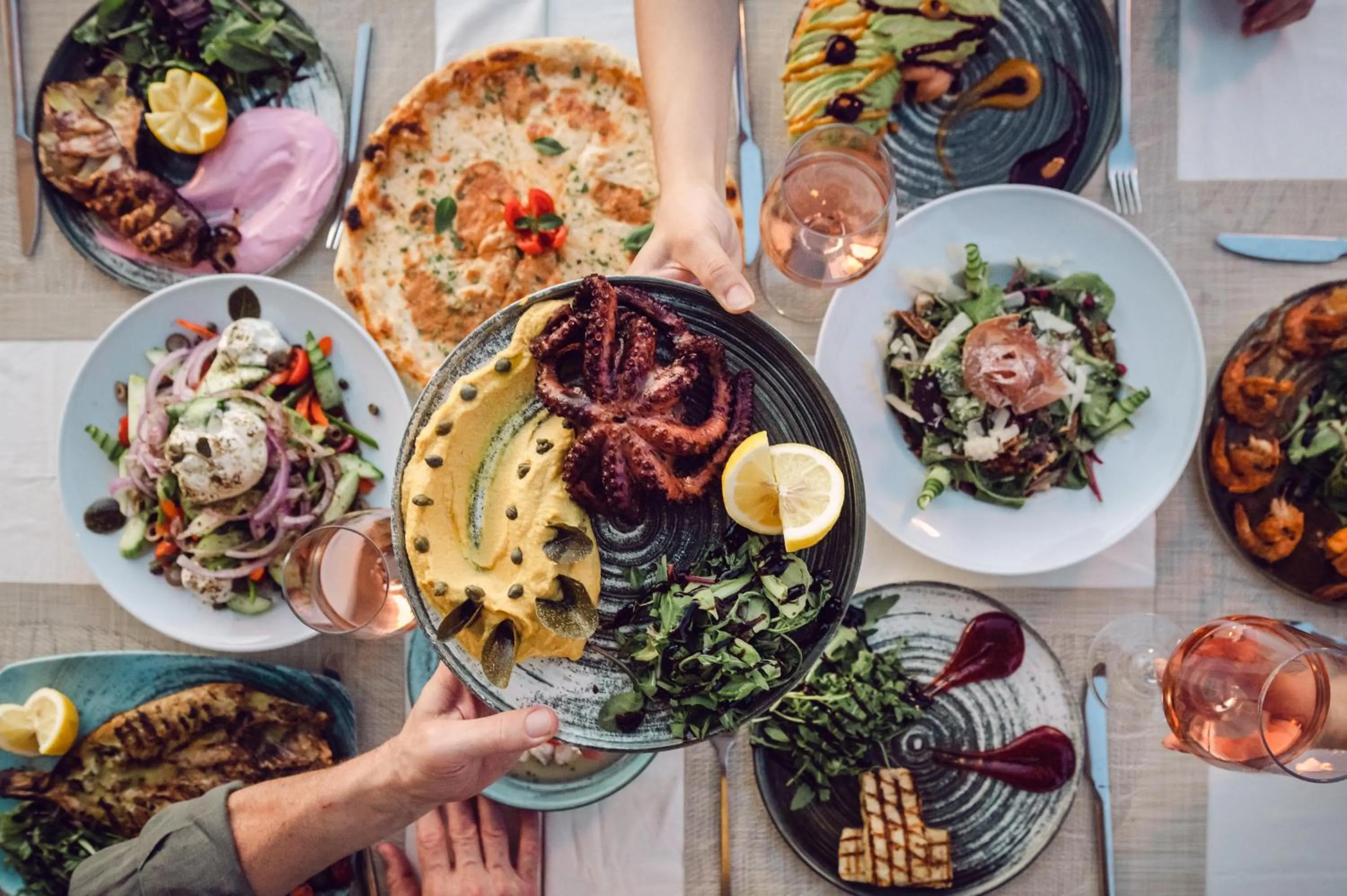 Restaurant/places to eat in Akron Seascape Resort