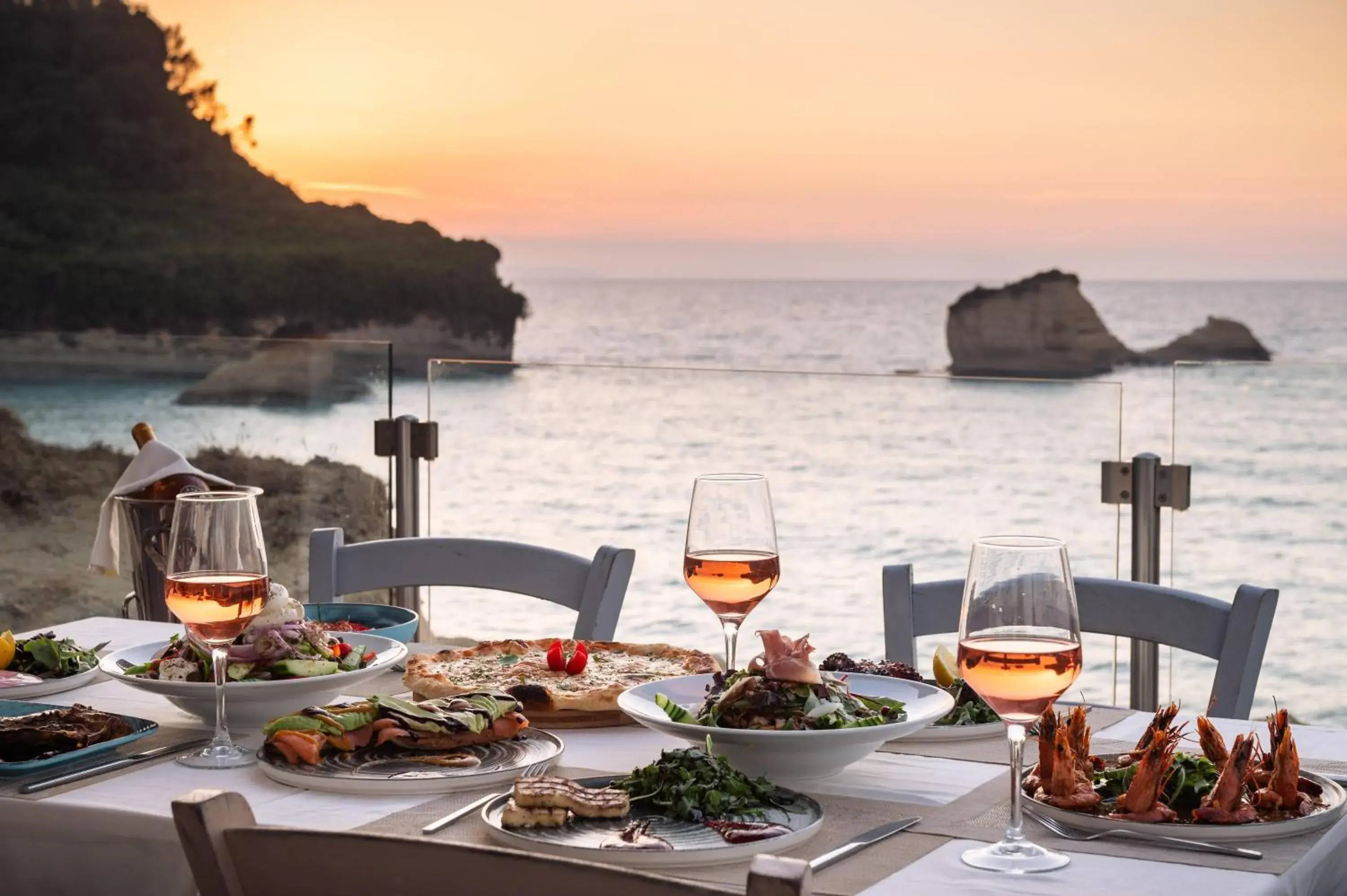 Restaurant/places to eat in Akron Seascape Resort Restaurant/places to eat in Akron Seascape Resort