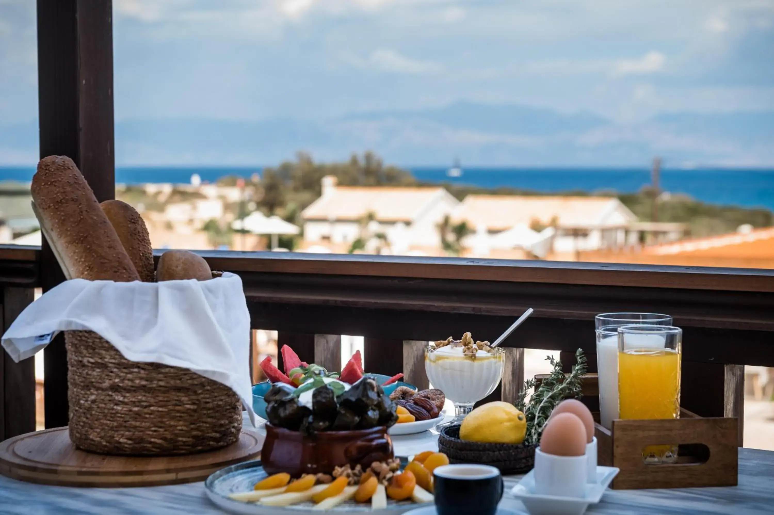 Restaurant/places to eat in Akron Seascape Resort Restaurant/places to eat in Akron Seascape Resort