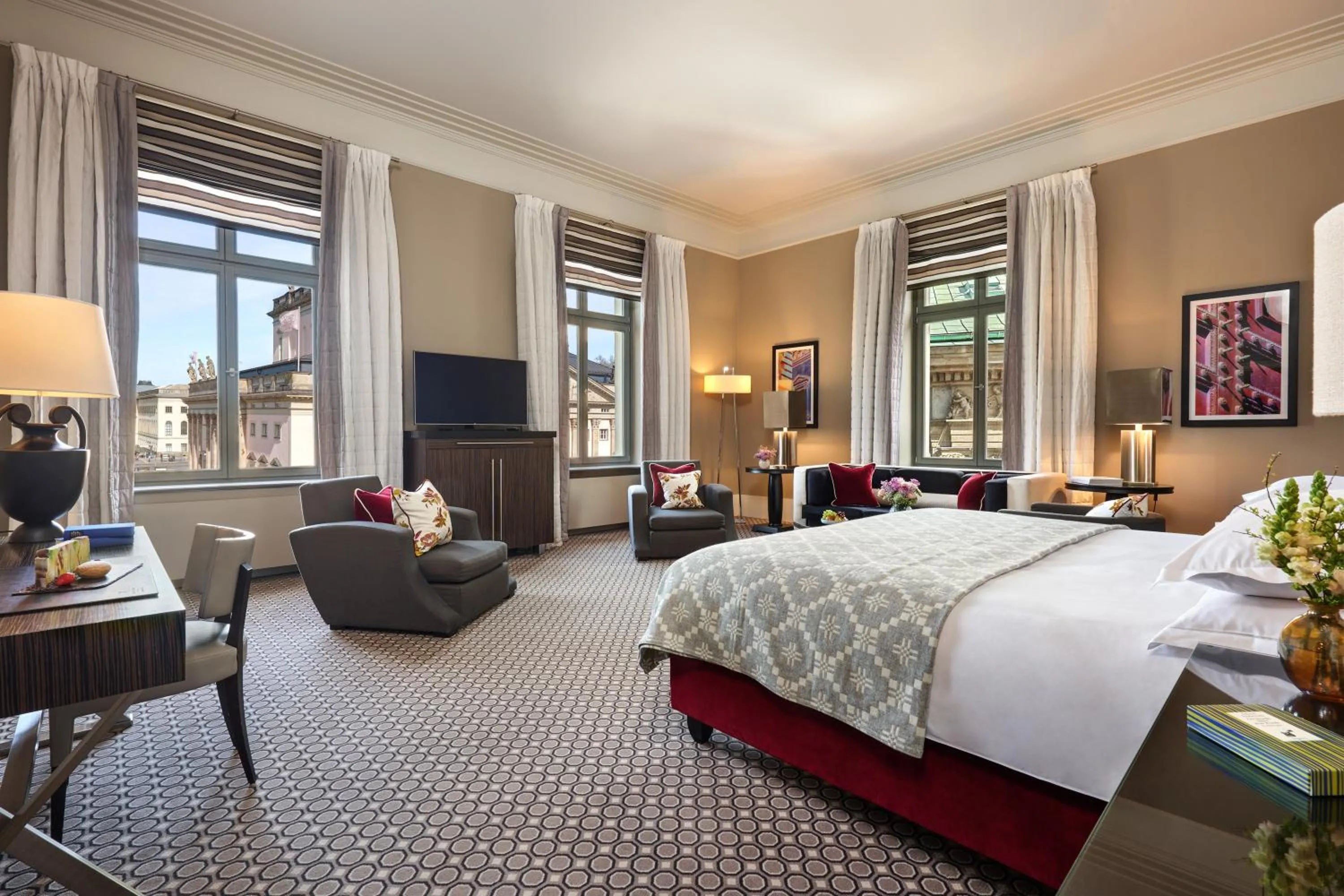 Bed in Hotel De Rome Berlin