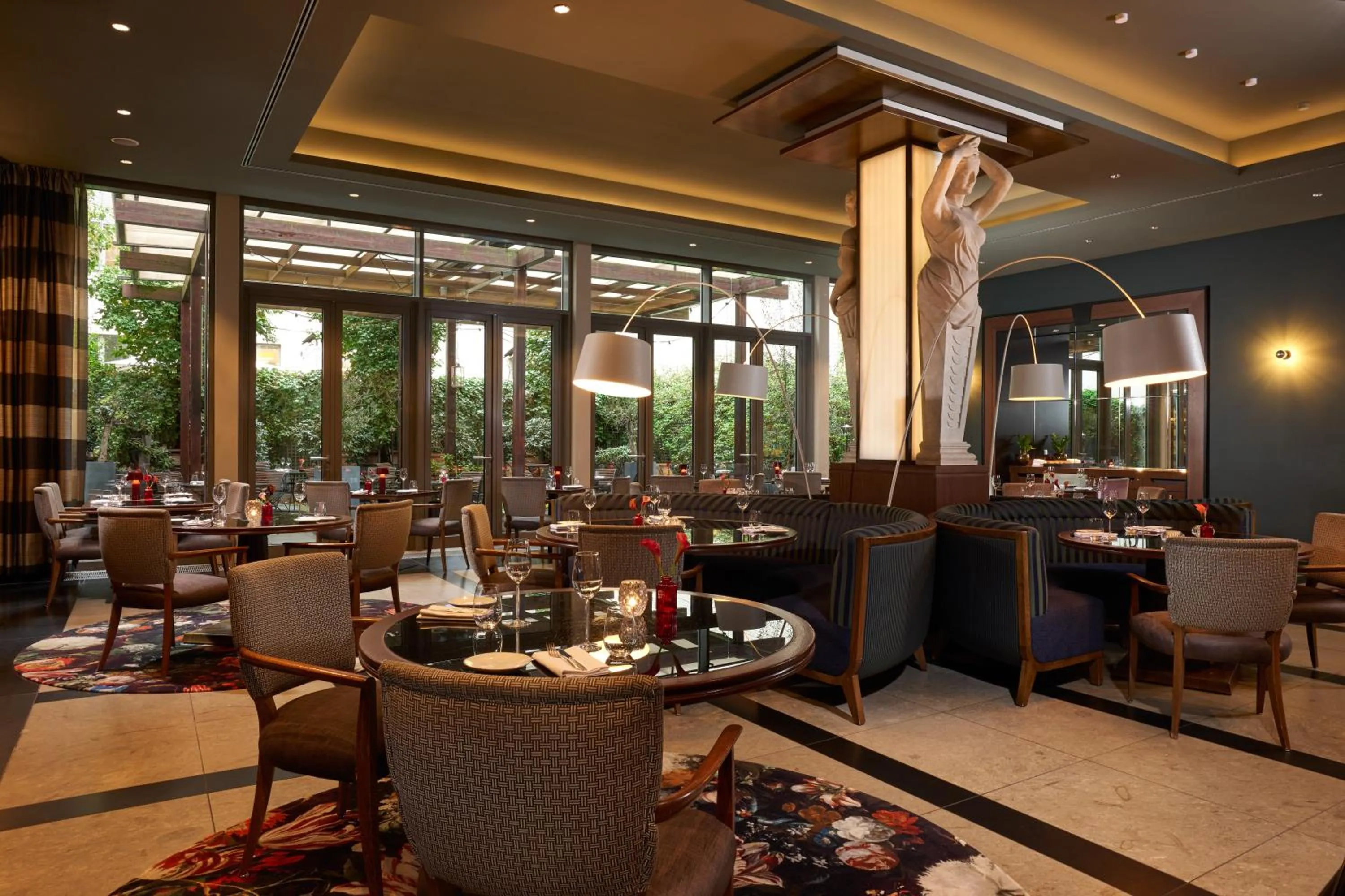 Restaurant/places to eat in Hotel De Rome Berlin