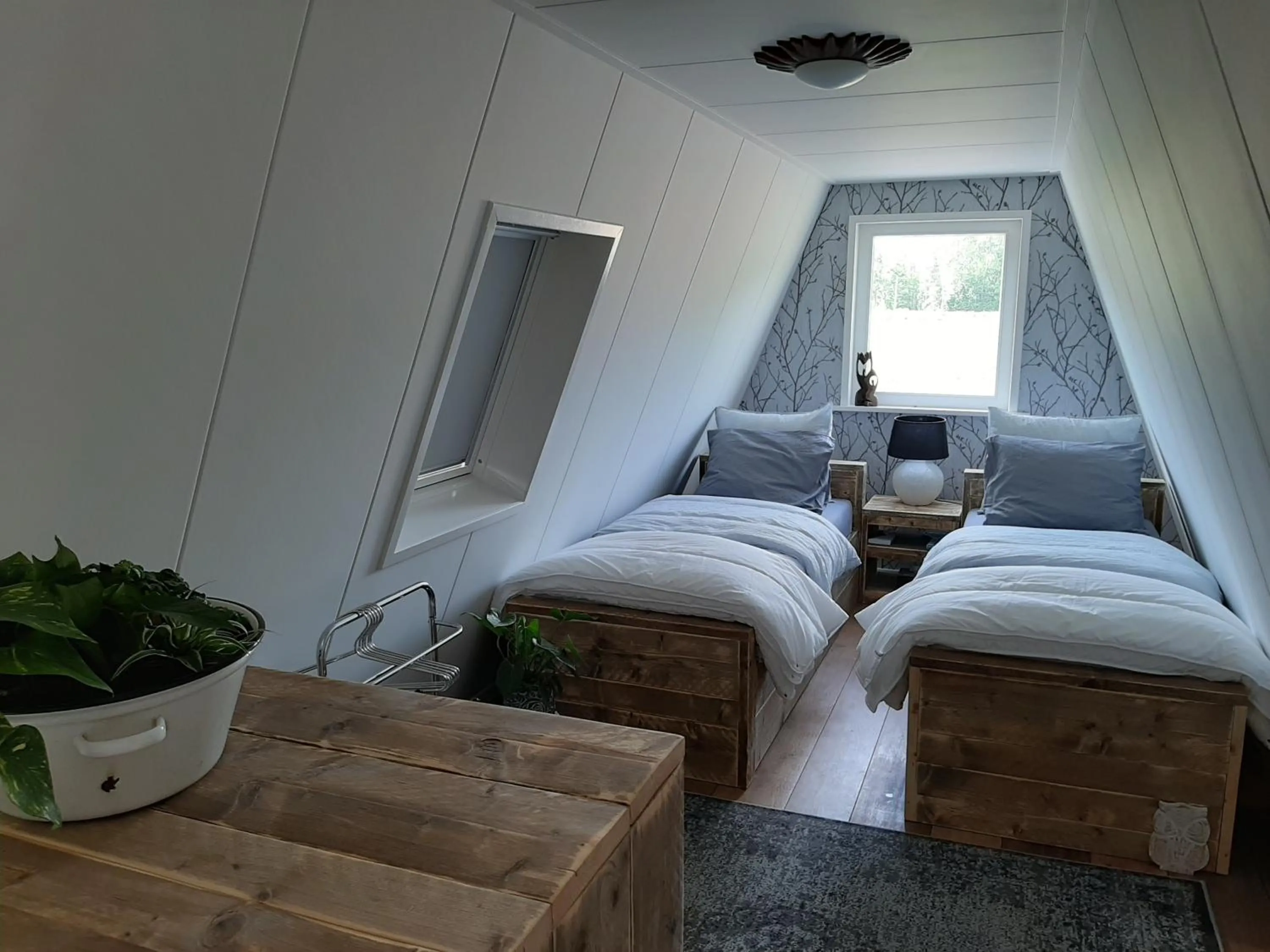 Bed in Mahil-Laya